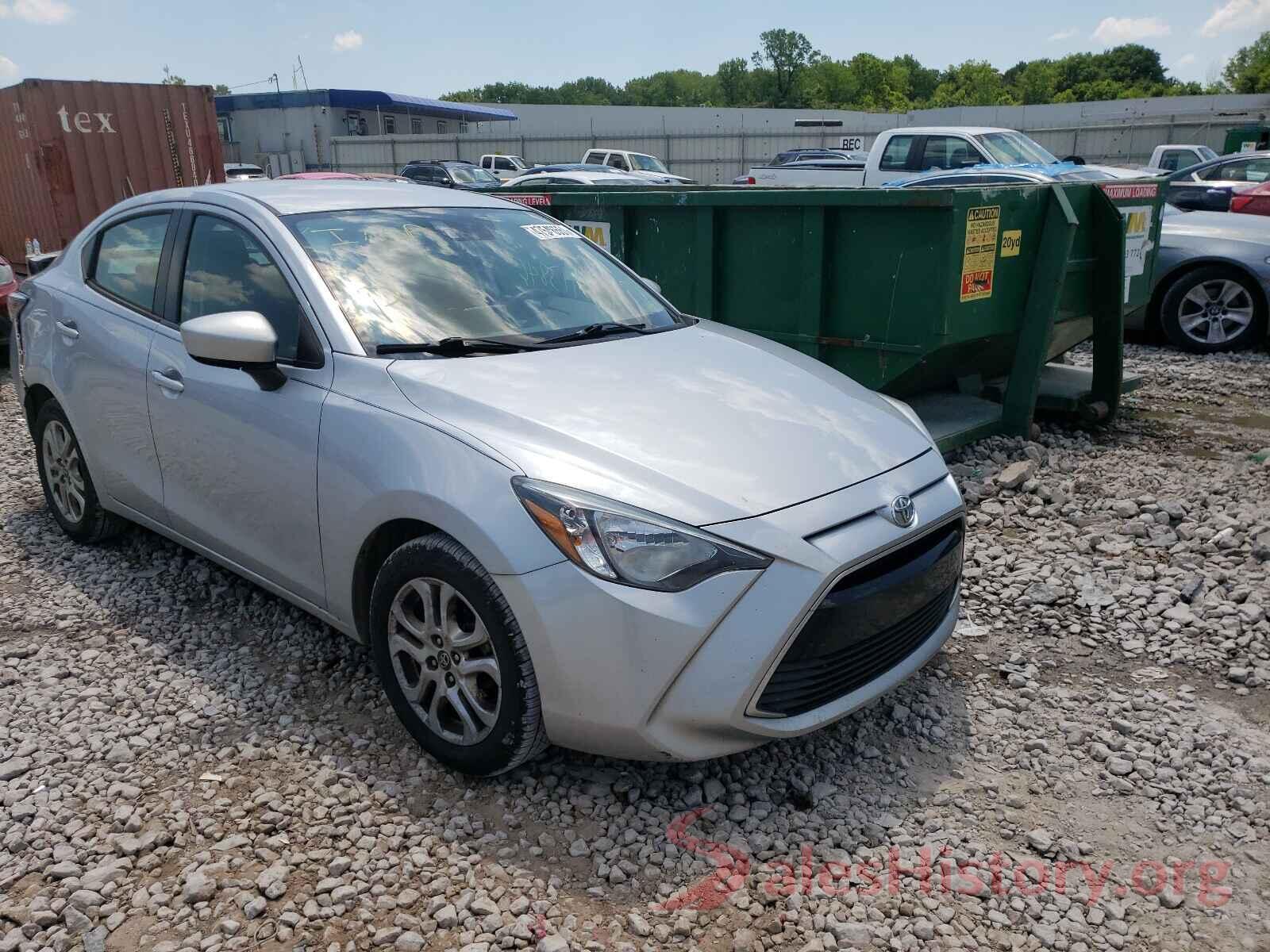 3MYDLBYVXHY157297 2017 TOYOTA YARIS