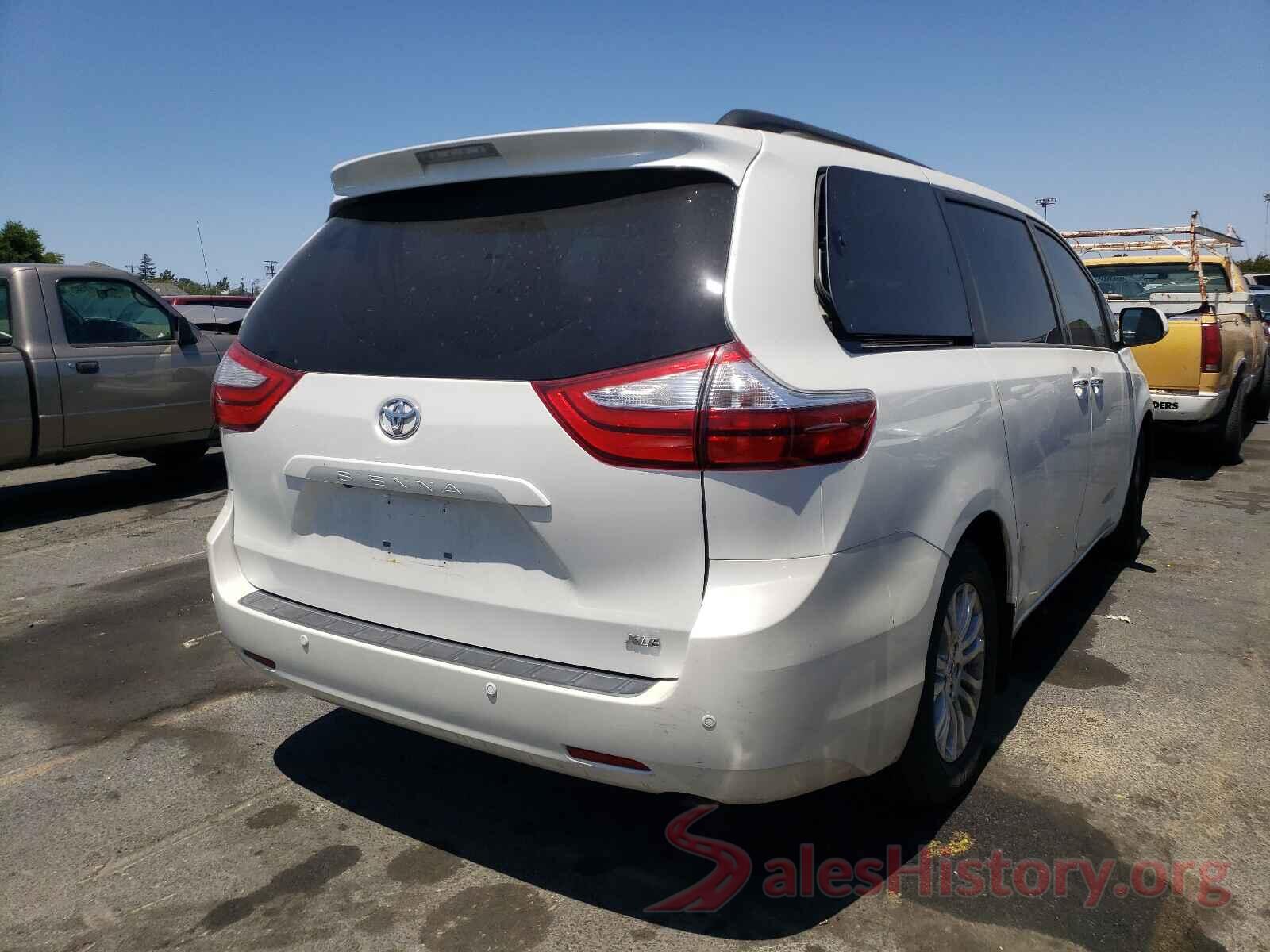 5TDYZ3DC2HS818921 2017 TOYOTA SIENNA