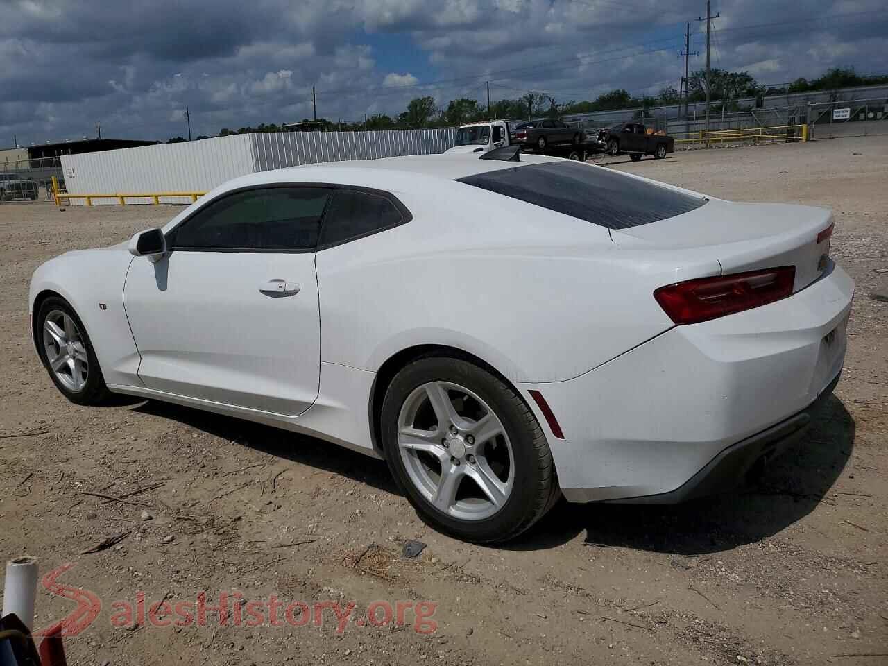 2017 CHEVROLET CAMARO VIN 1G1FB1RX3H0134242, front view