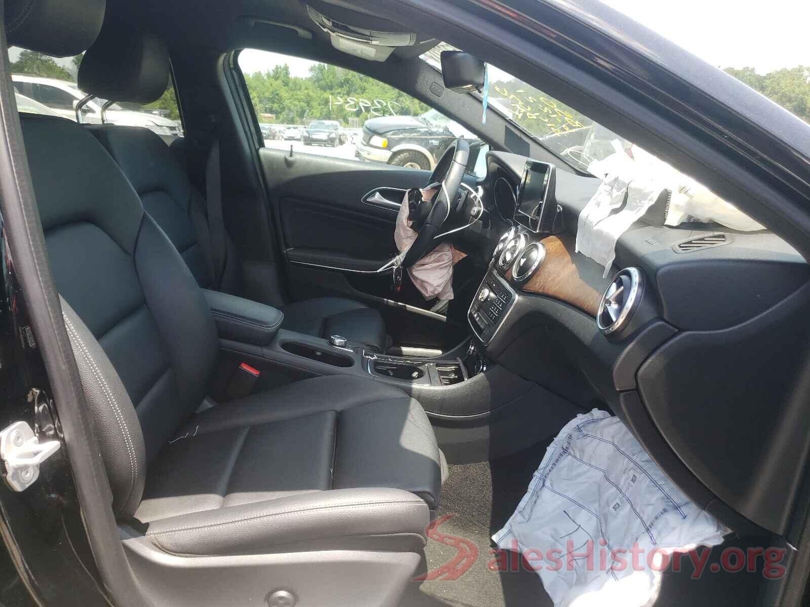 WDCTG4EB9HJ303546 2017 MERCEDES-BENZ GLA-CLASS