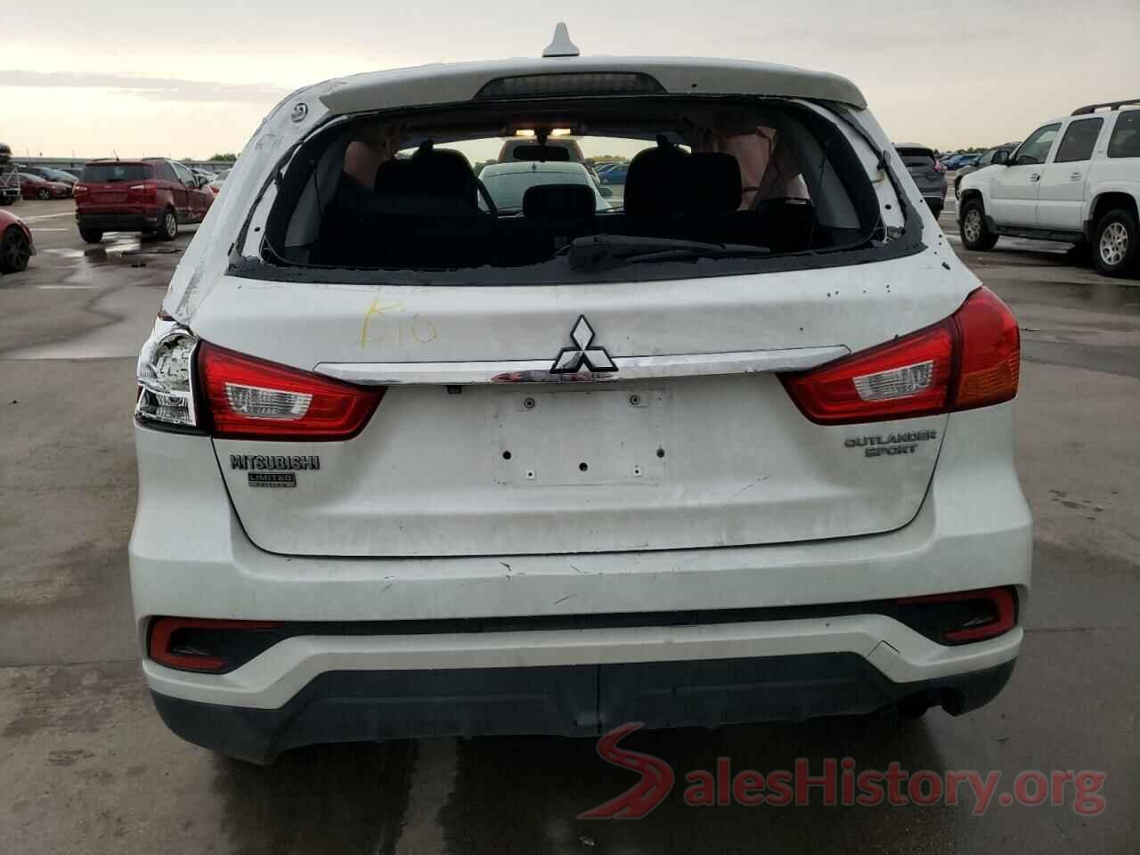 JA4AP3AU0JZ031761 2018 MITSUBISHI OUTLANDER