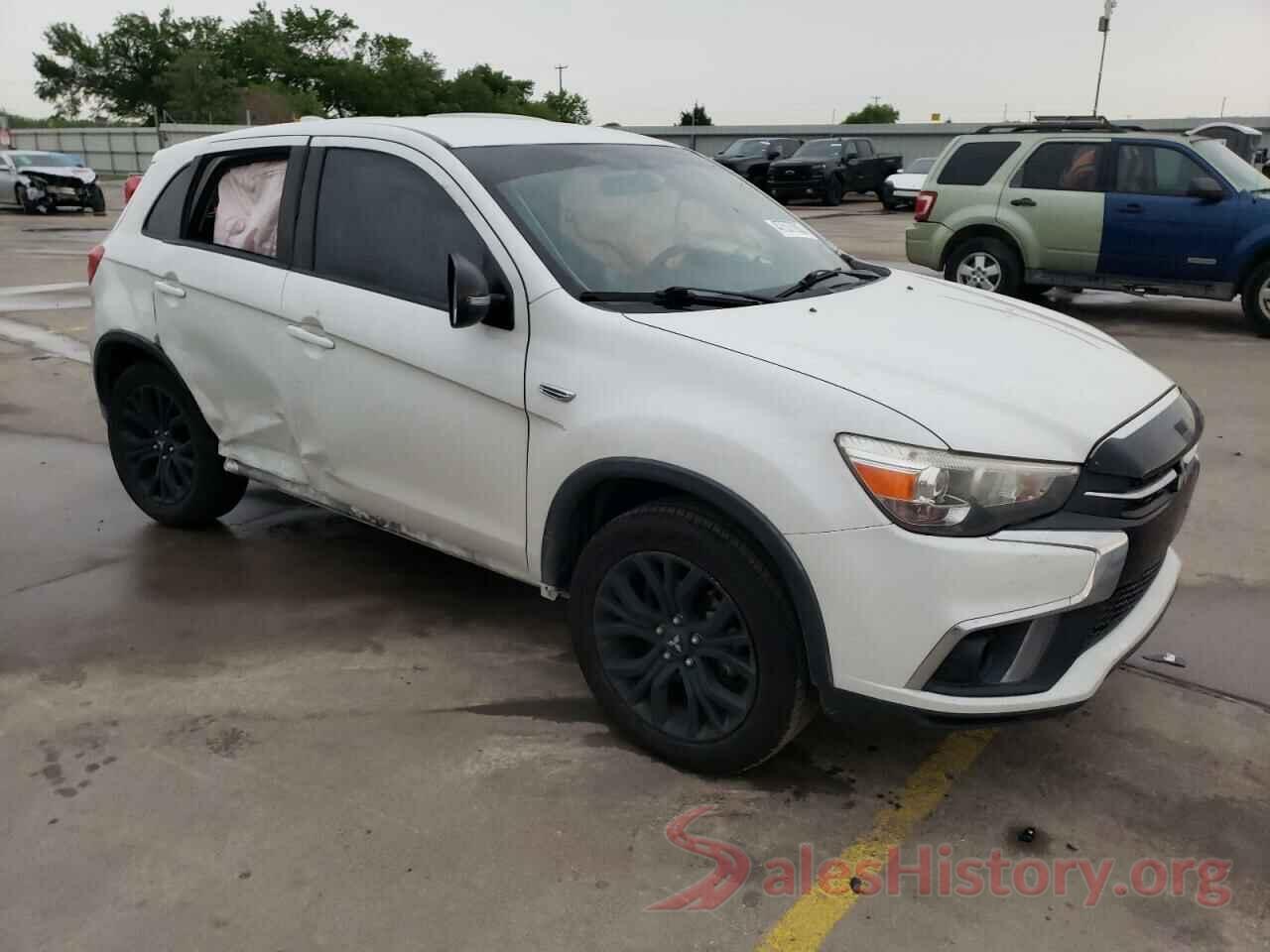 JA4AP3AU0JZ031761 2018 MITSUBISHI OUTLANDER