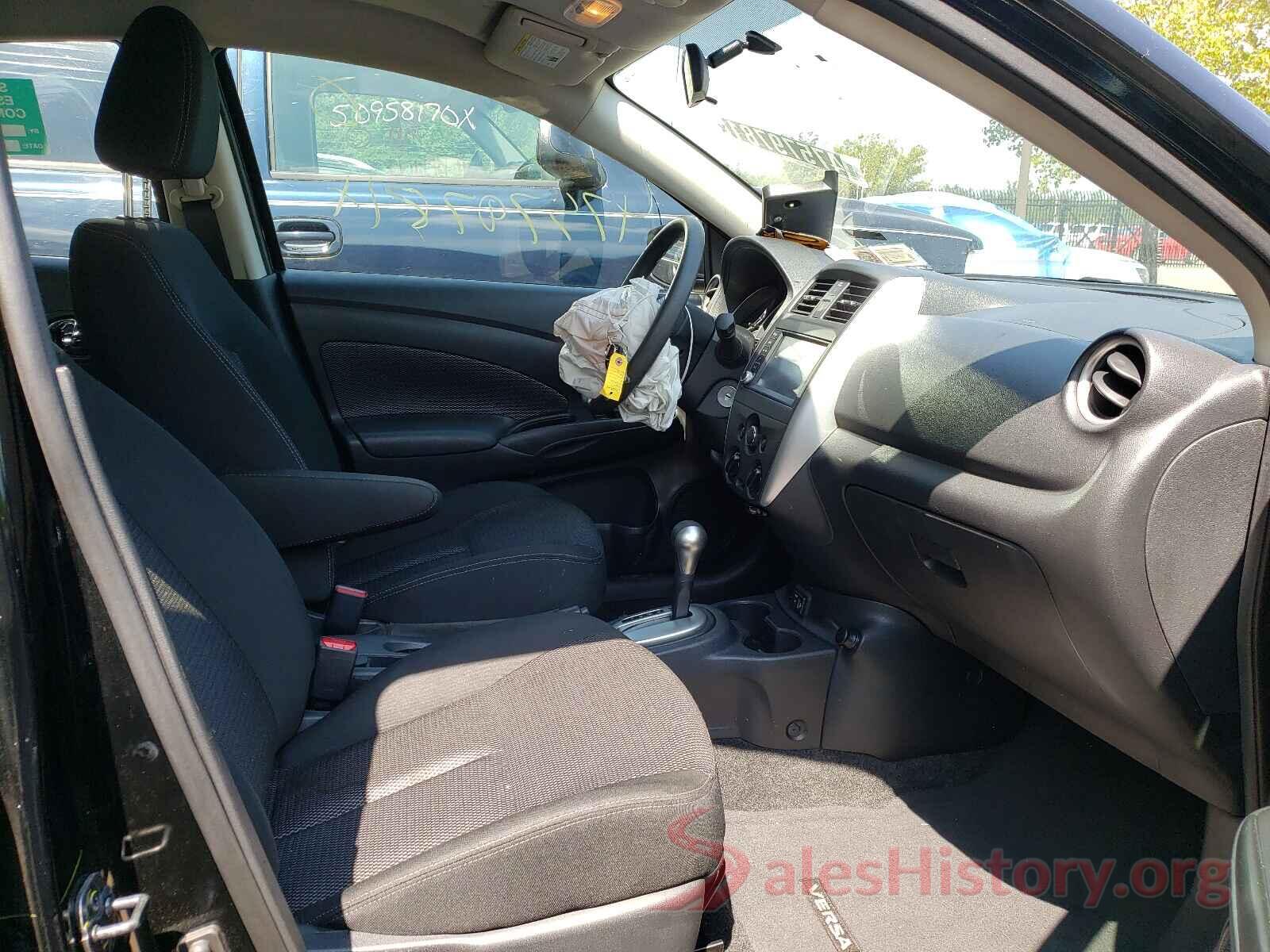 3N1CN7AP2KL857075 2019 NISSAN VERSA