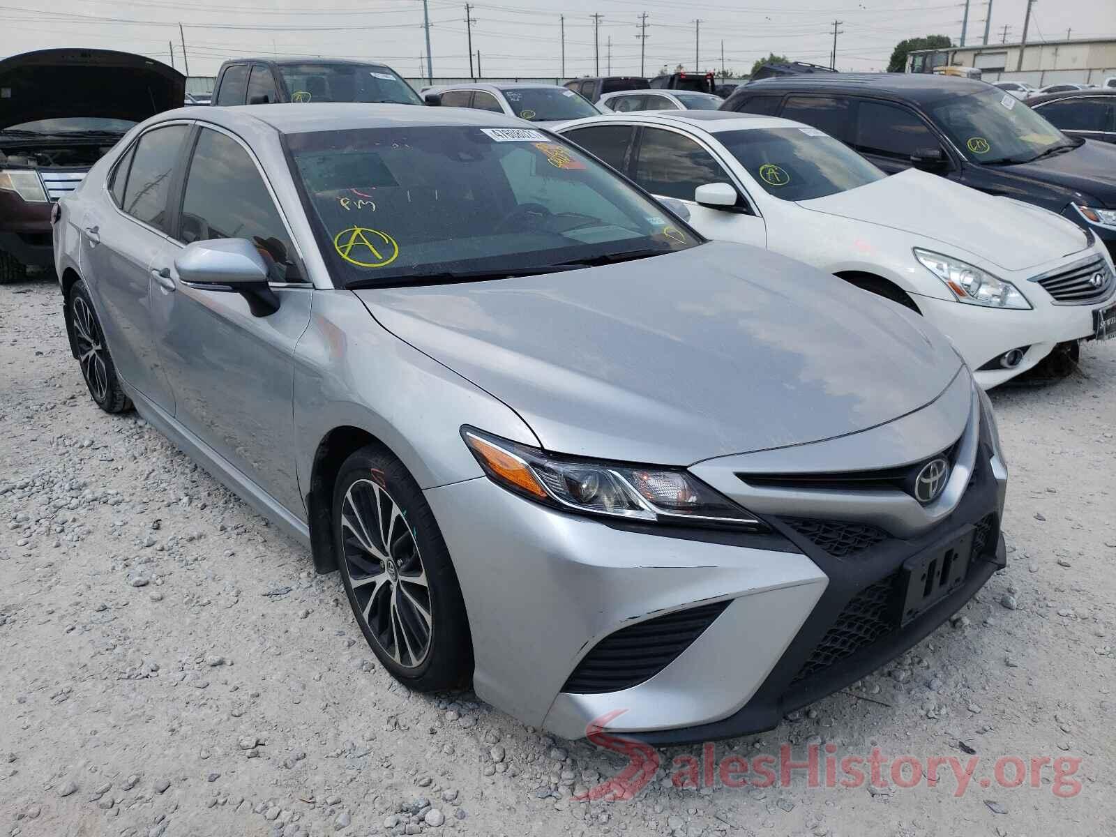 4T1B11HK0JU542237 2018 TOYOTA CAMRY