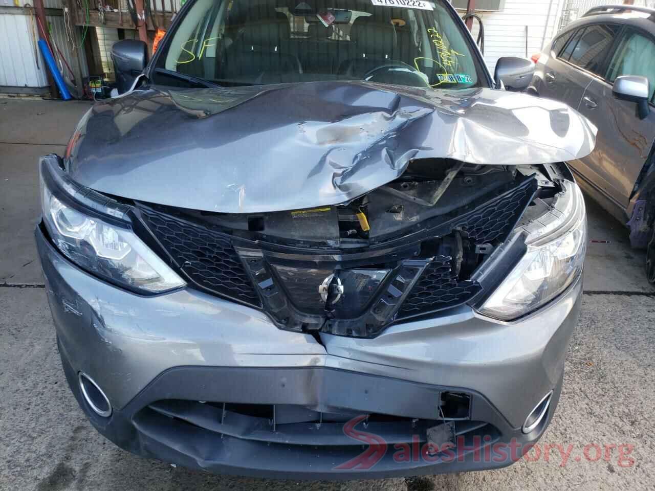 JN1BJ1CPXJW109457 2018 NISSAN ROGUE