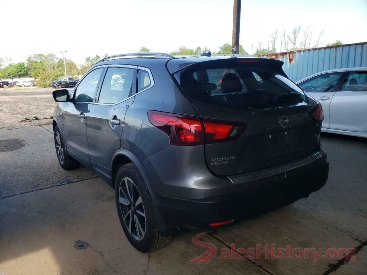 JN1BJ1CPXJW109457 2018 NISSAN ROGUE