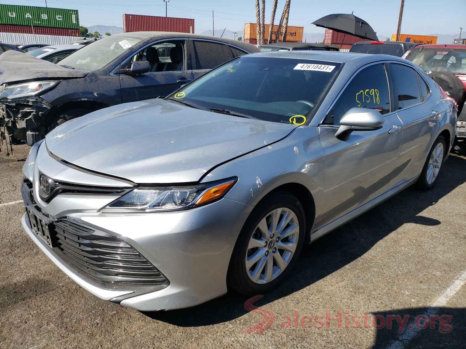 4T1B11HK9JU071236 2018 TOYOTA CAMRY