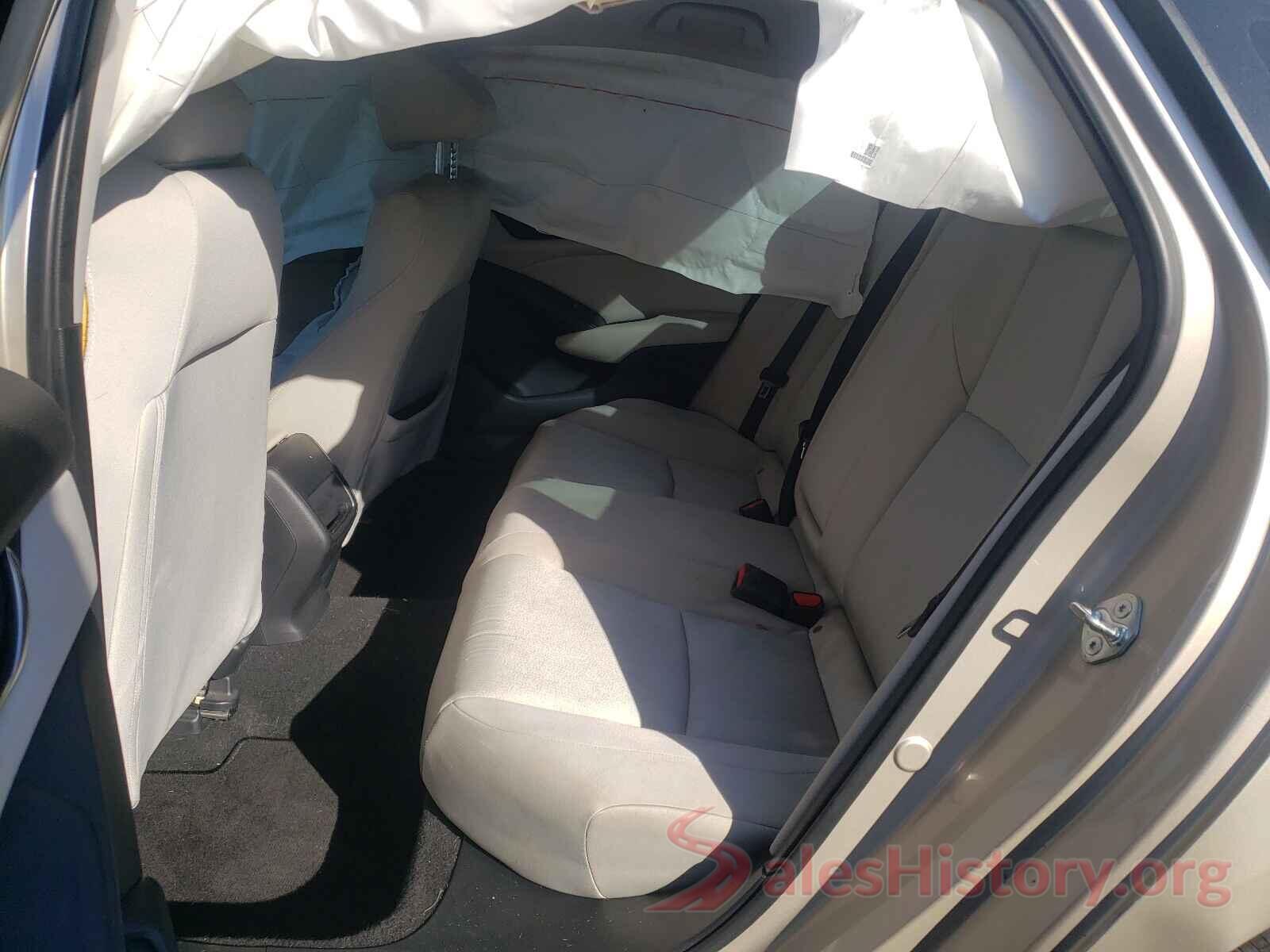 1HGCV1F19JA041261 2018 HONDA ACCORD