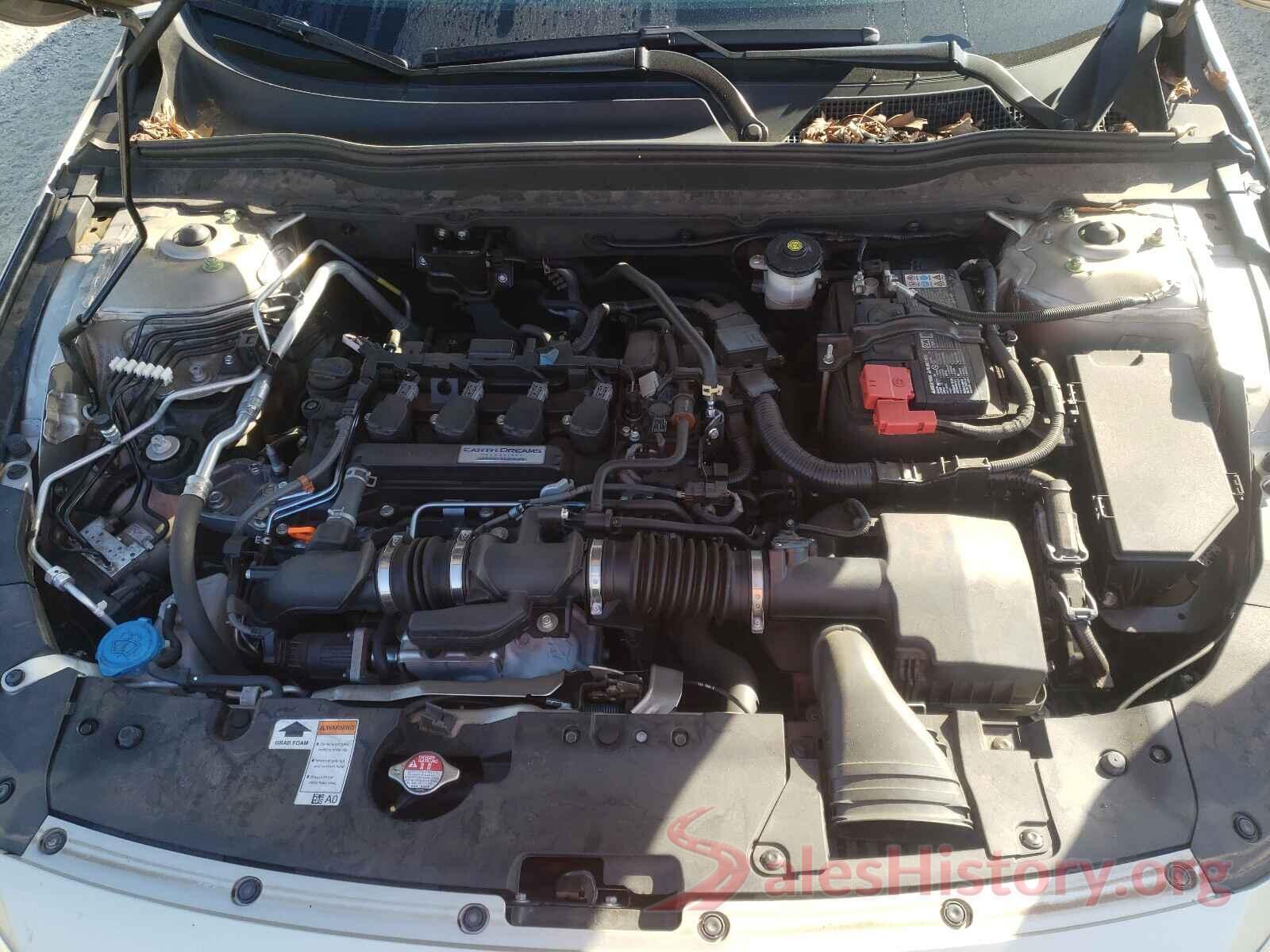 1HGCV1F19JA041261 2018 HONDA ACCORD