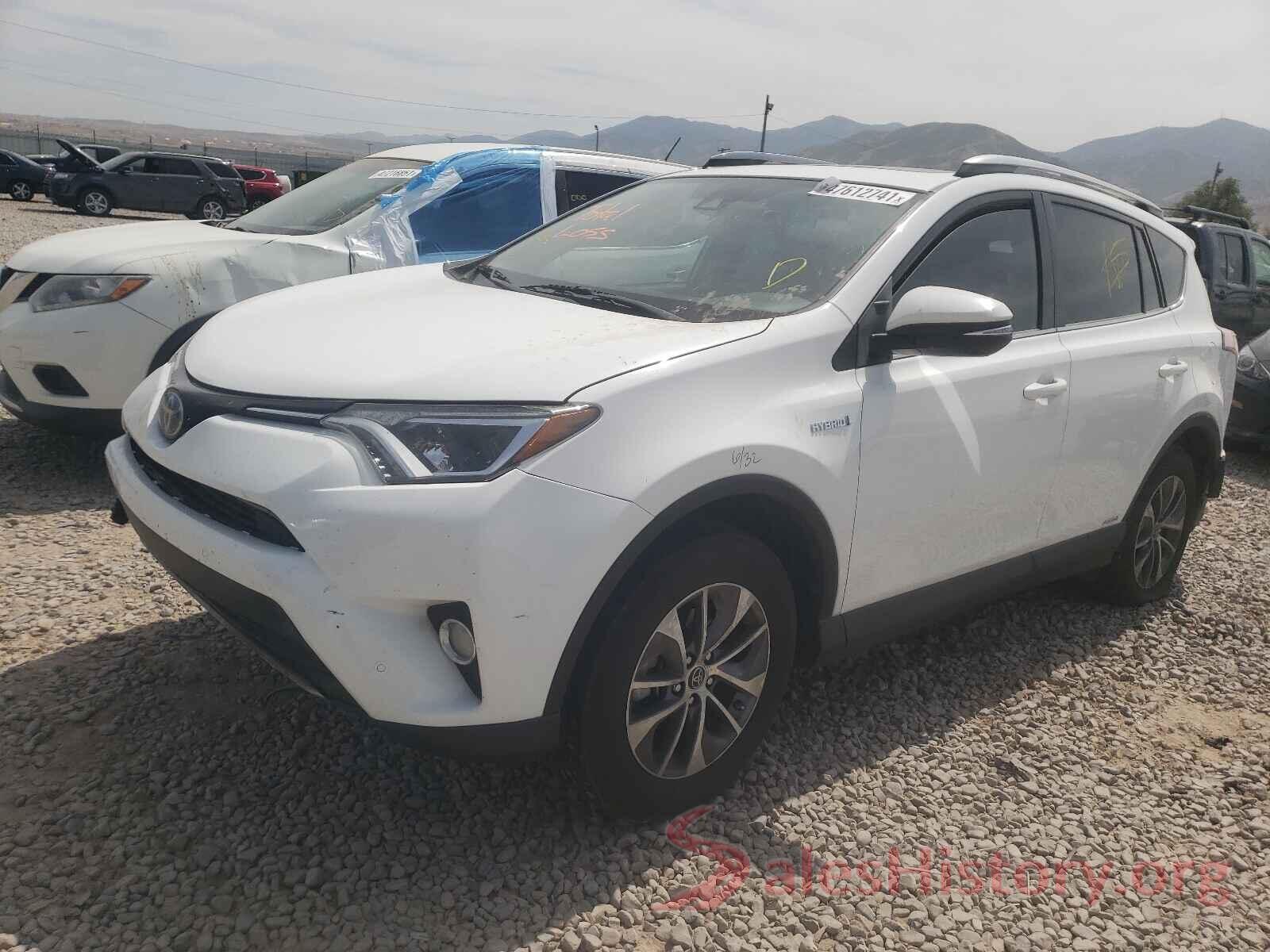 JTMRJREV2HD147308 2017 TOYOTA RAV4