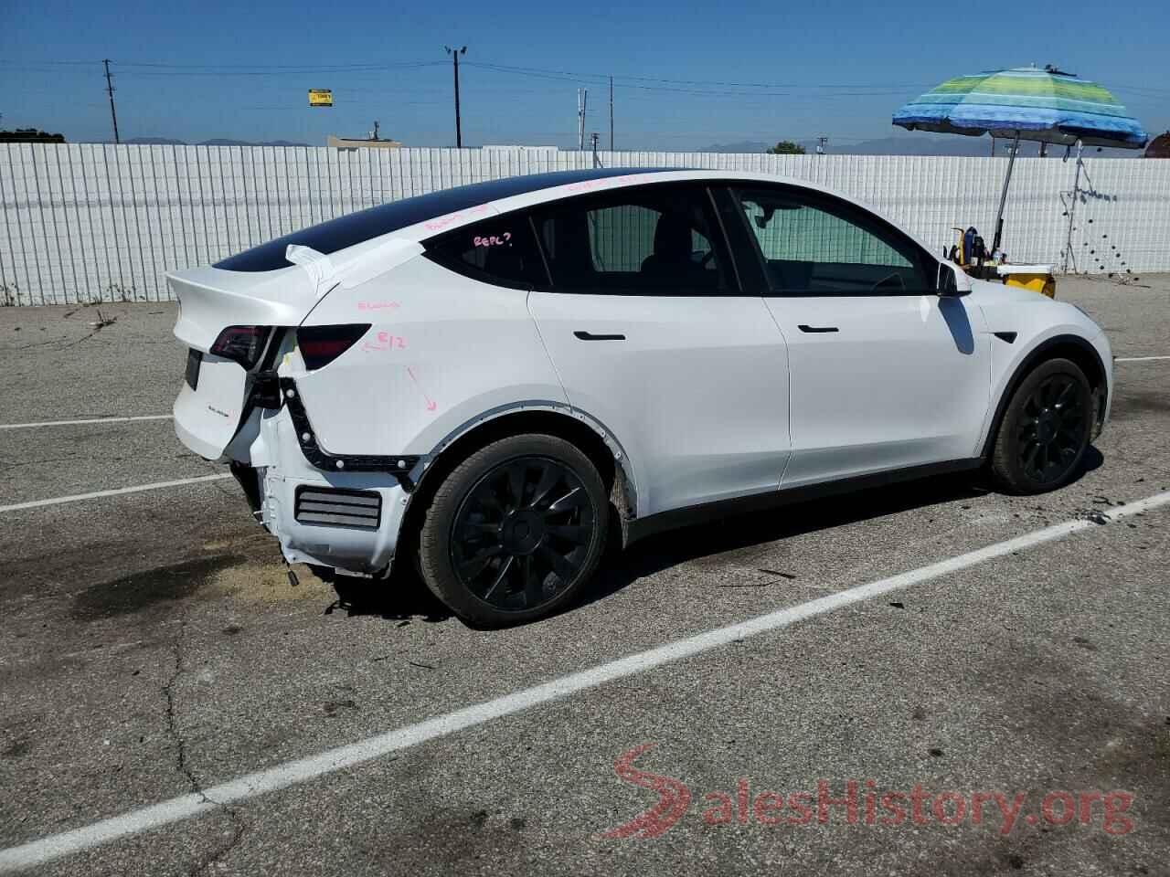 7SAYGDEEXNF422721 2022 TESLA MODEL Y