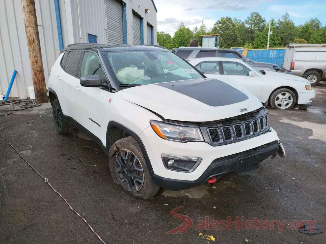 3C4NJDDB3KT733509 2019 JEEP COMPASS