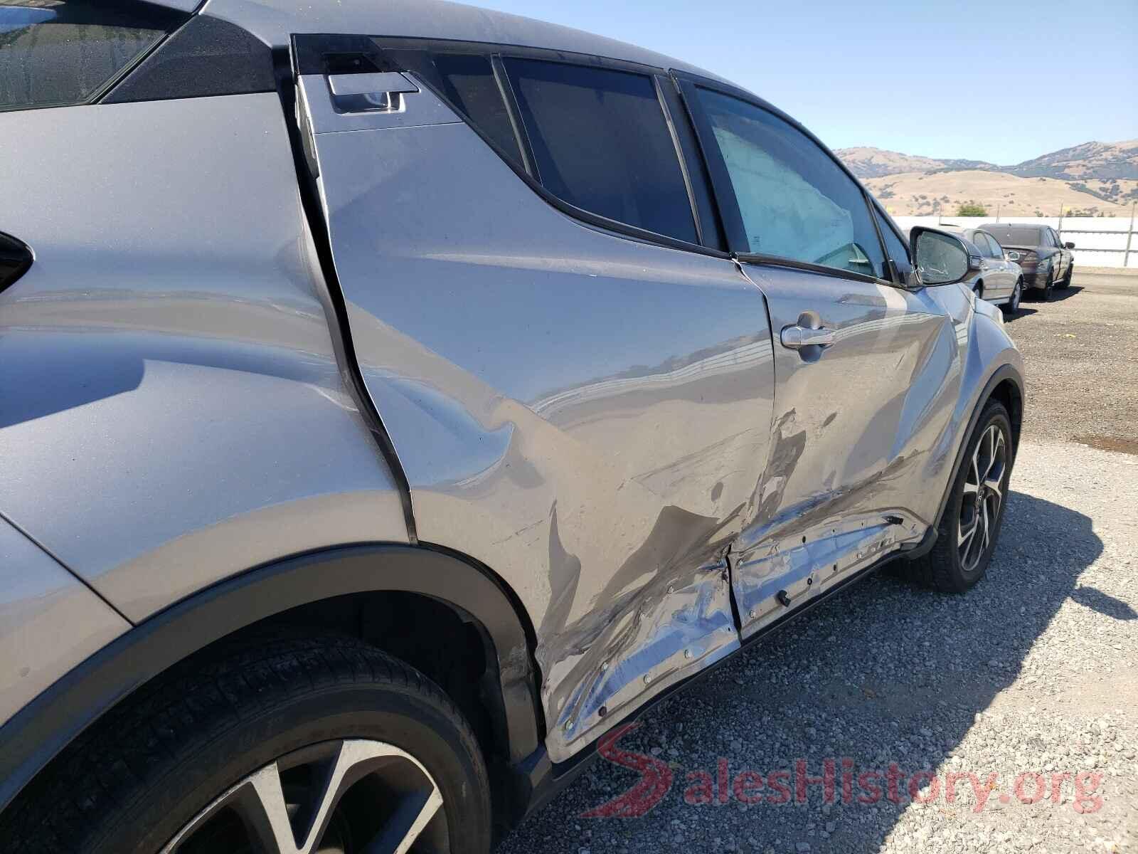 NMTKHMBX2JR047269 2018 TOYOTA C-HR