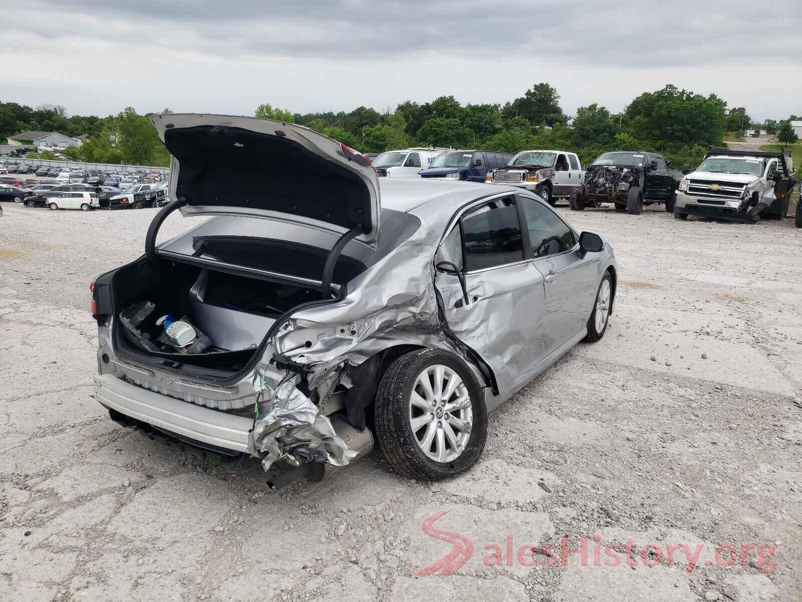 4T1B11HK4KU723827 2019 TOYOTA CAMRY