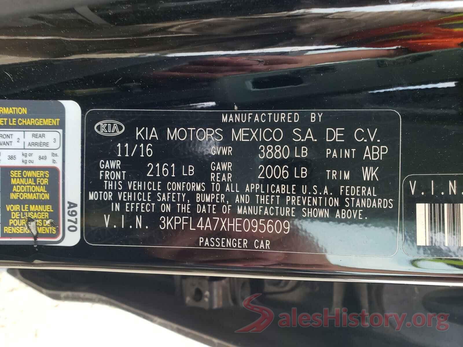 3KPFL4A7XHE095609 2017 KIA FORTE