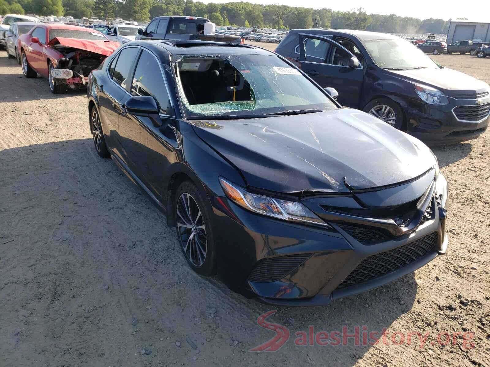 4T1B11HK6JU669249 2018 TOYOTA CAMRY