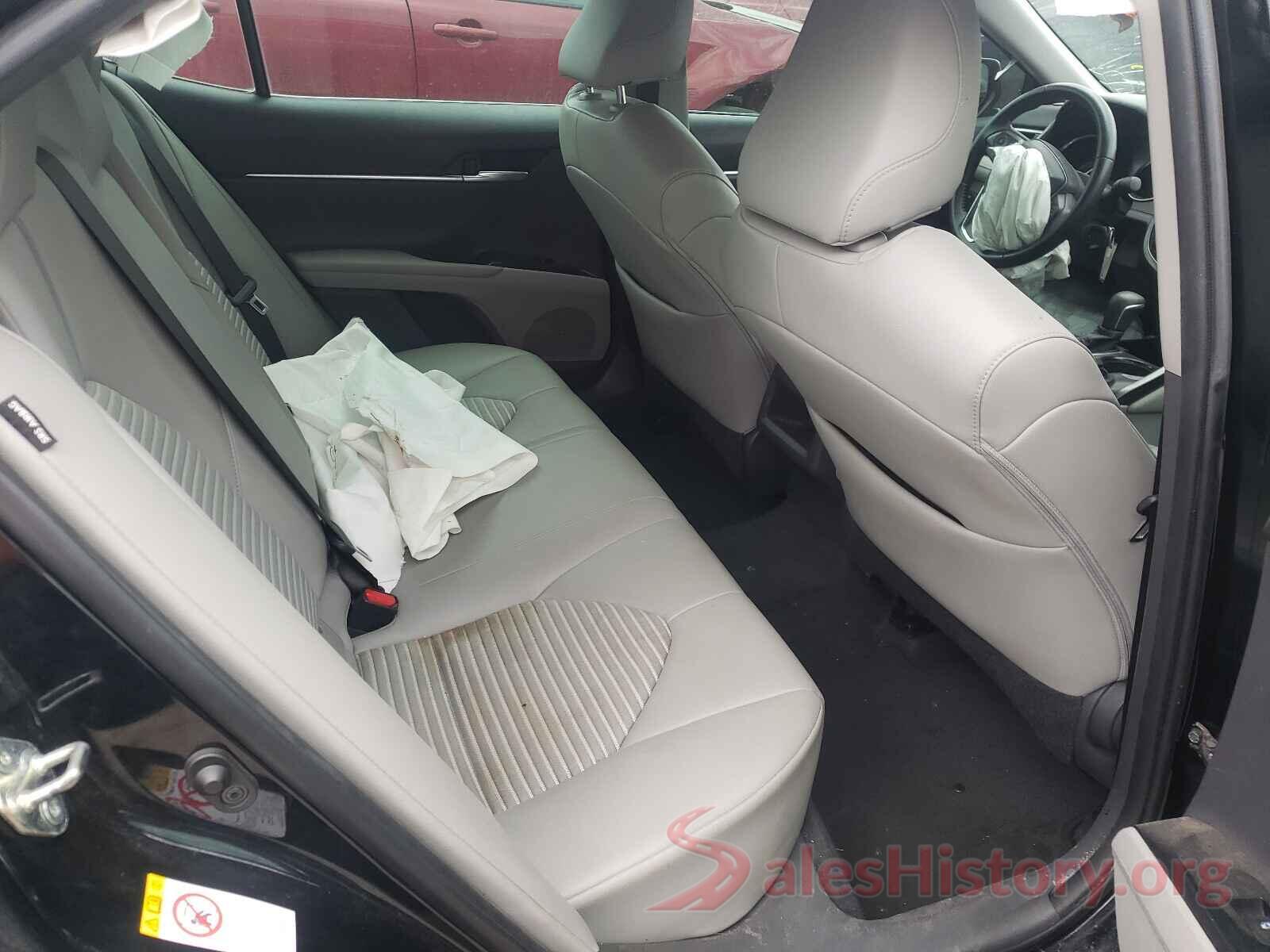 4T1B11HK5JU020140 2018 TOYOTA CAMRY