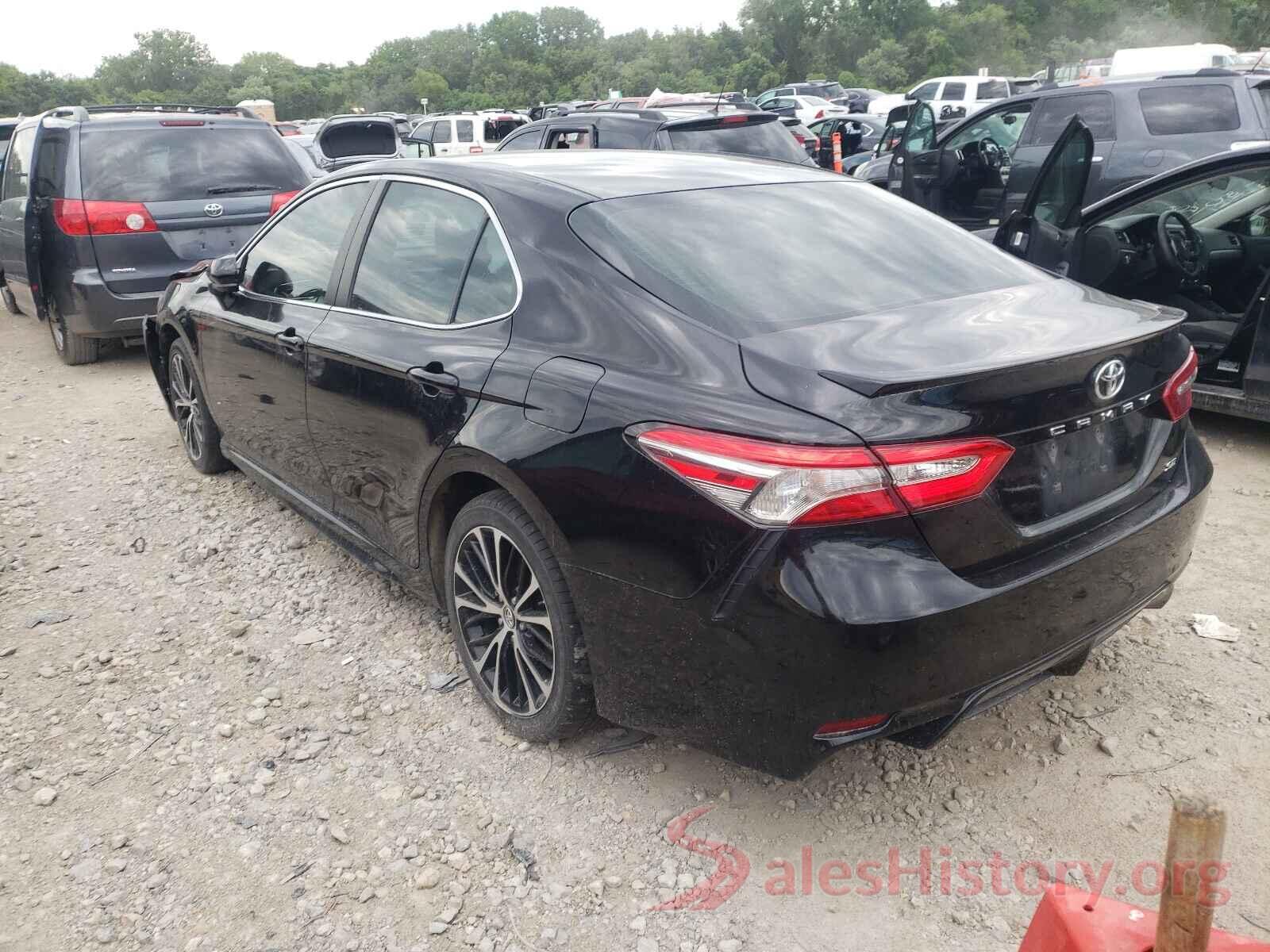 4T1B11HK5JU020140 2018 TOYOTA CAMRY