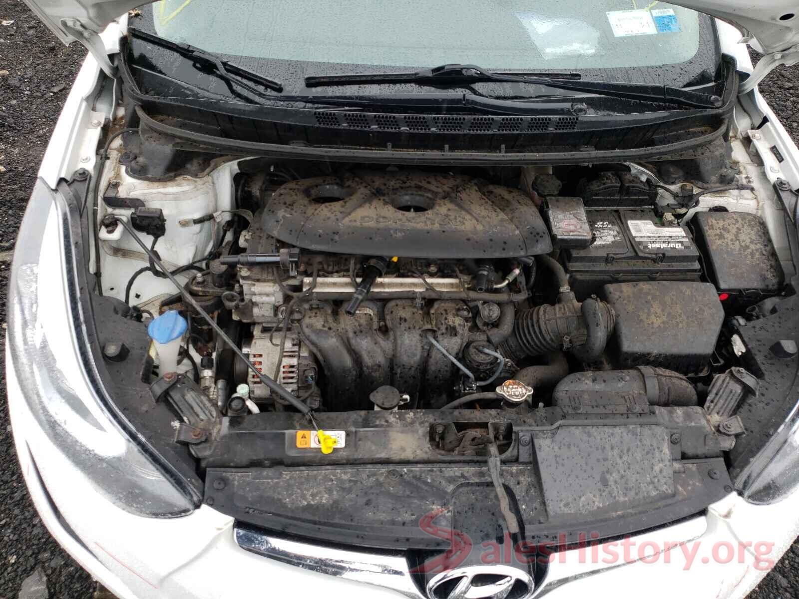 5NPDH4AE8GH760668 2016 HYUNDAI ELANTRA