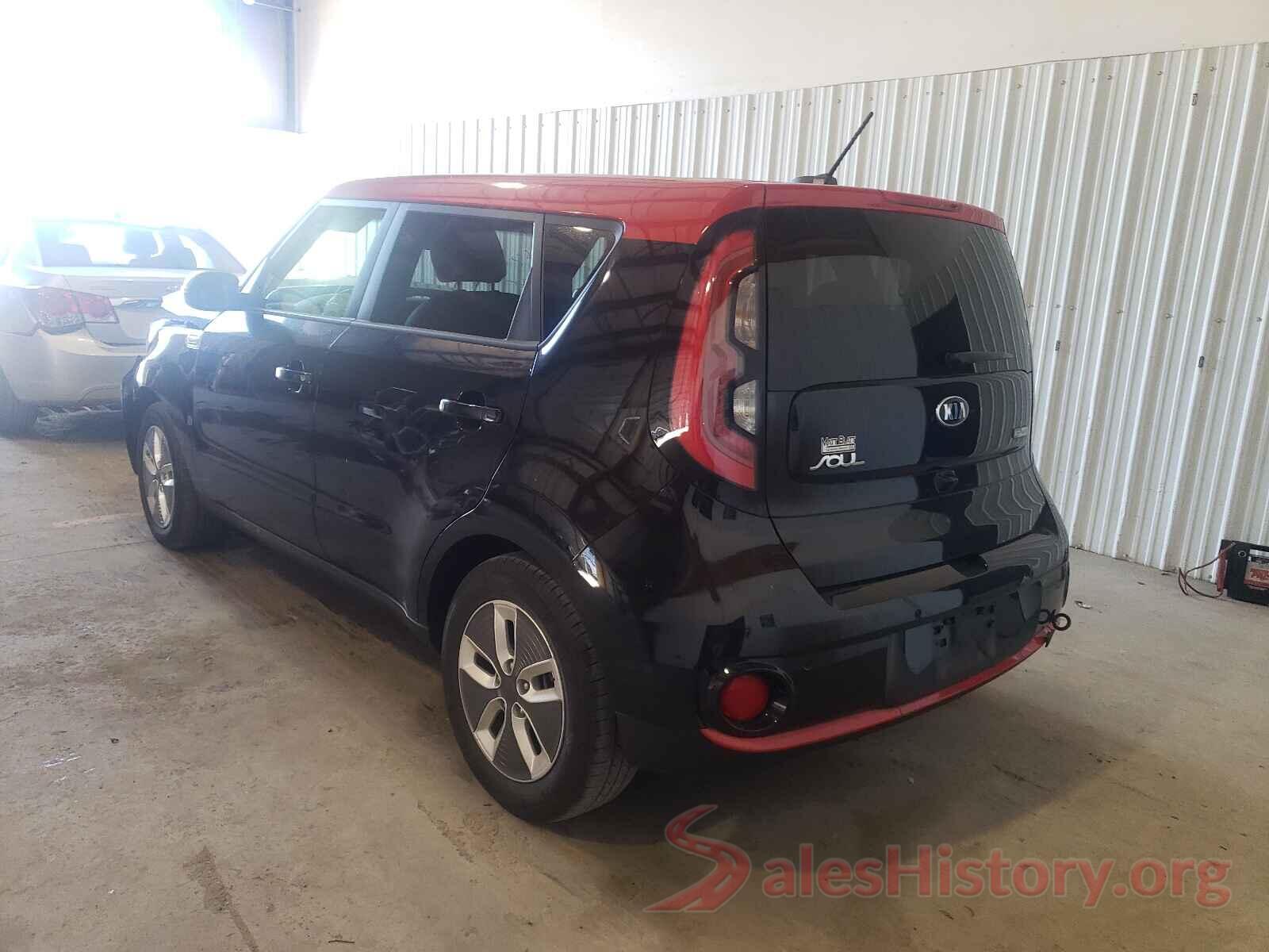 KNDJX3AE5J7028543 2018 KIA SOUL