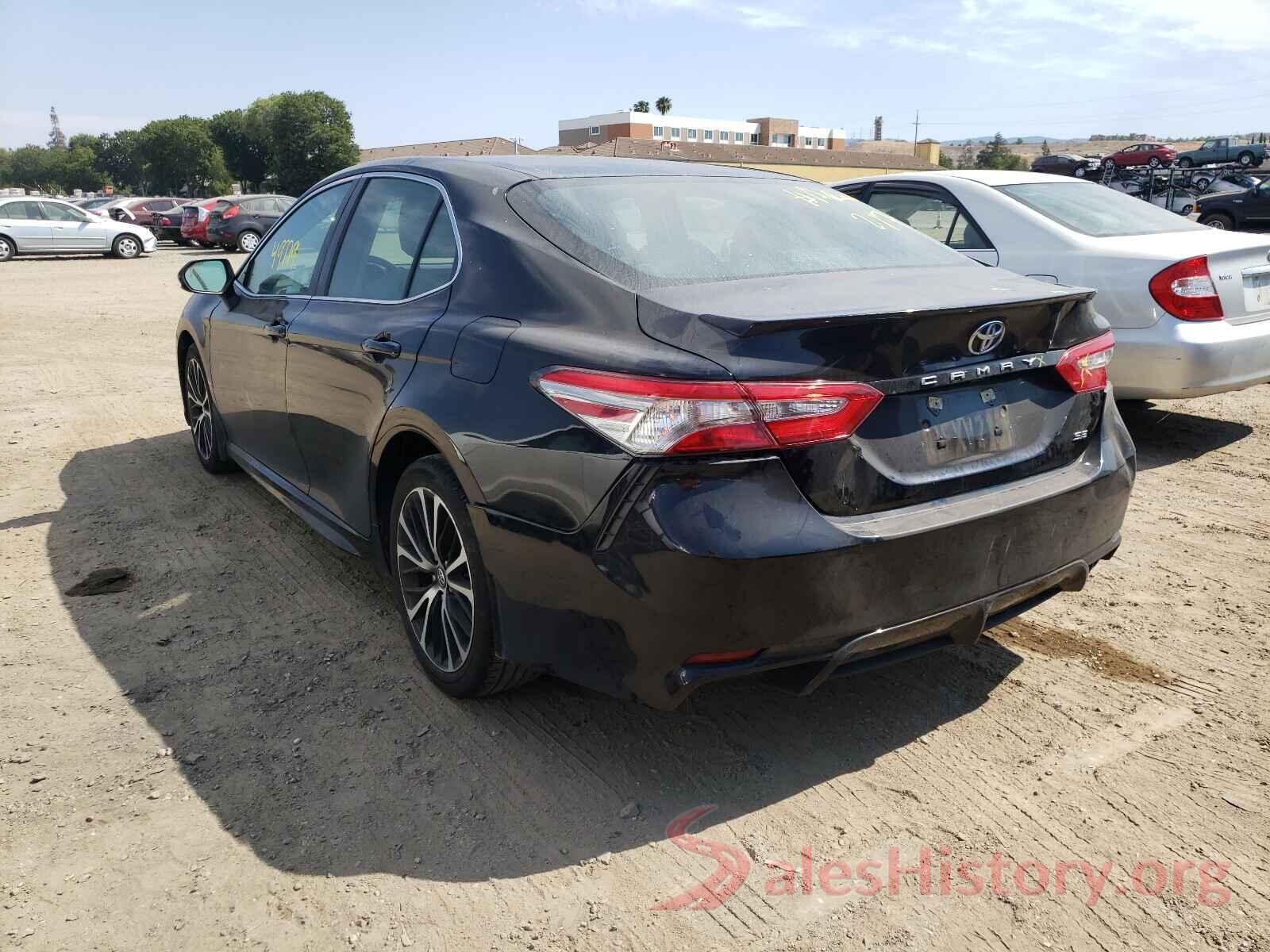 4T1B11HK6JU658123 2018 TOYOTA CAMRY