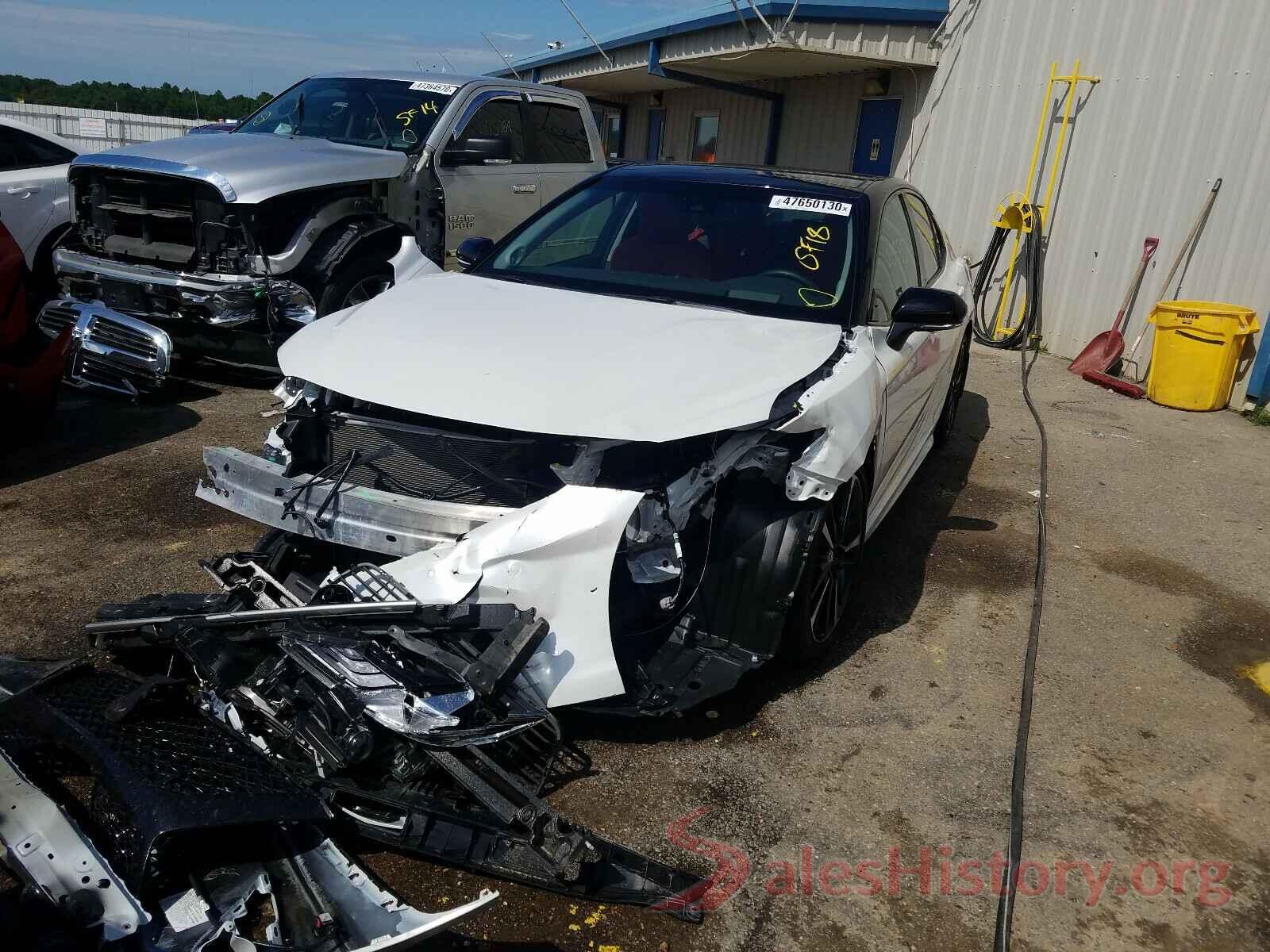 4T1B61HKXJU120901 2018 TOYOTA CAMRY