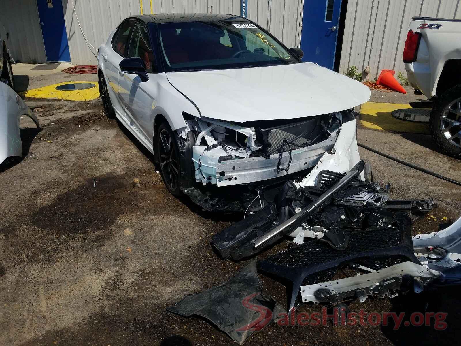 4T1B61HKXJU120901 2018 TOYOTA CAMRY