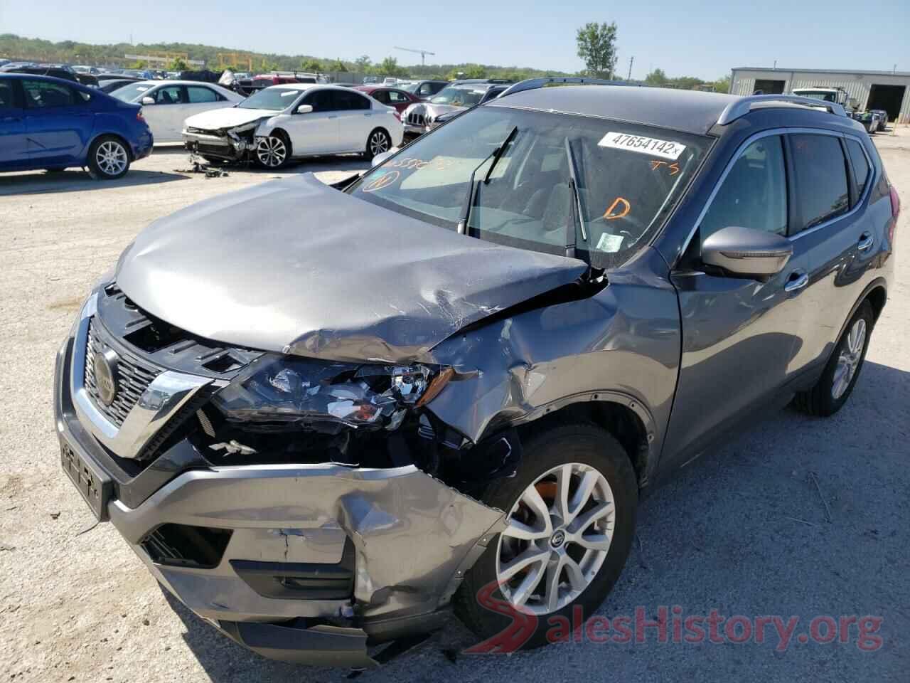 KNMAT2MV7JP558093 2018 NISSAN ROGUE