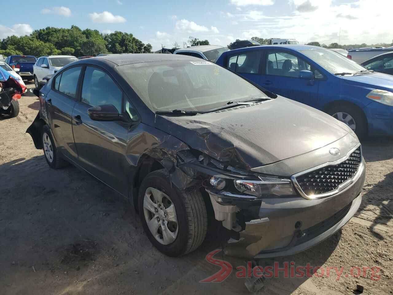 3KPFK4A77JE167956 2018 KIA FORTE