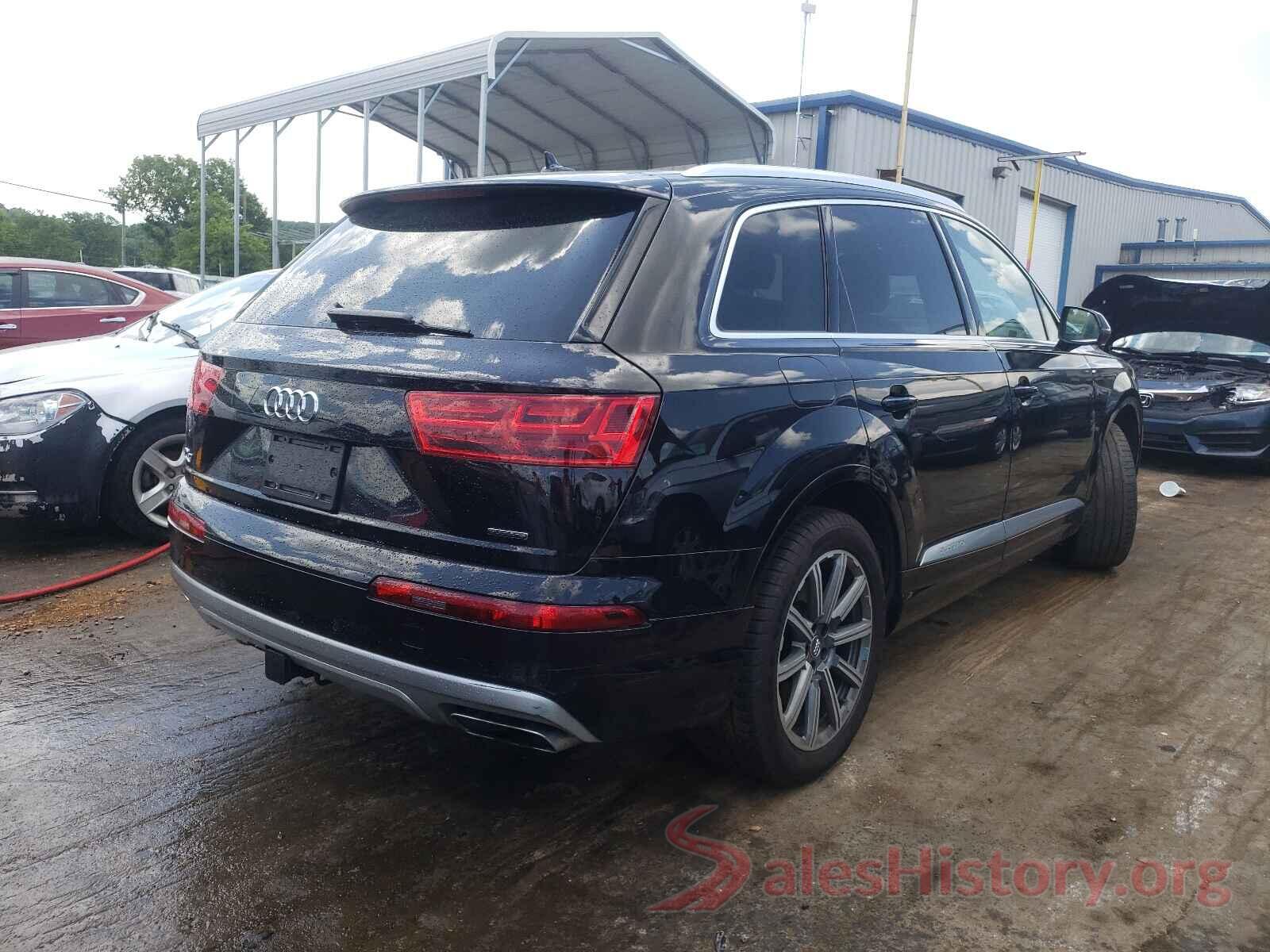 WA1LHAF7XJD023015 2018 AUDI Q7