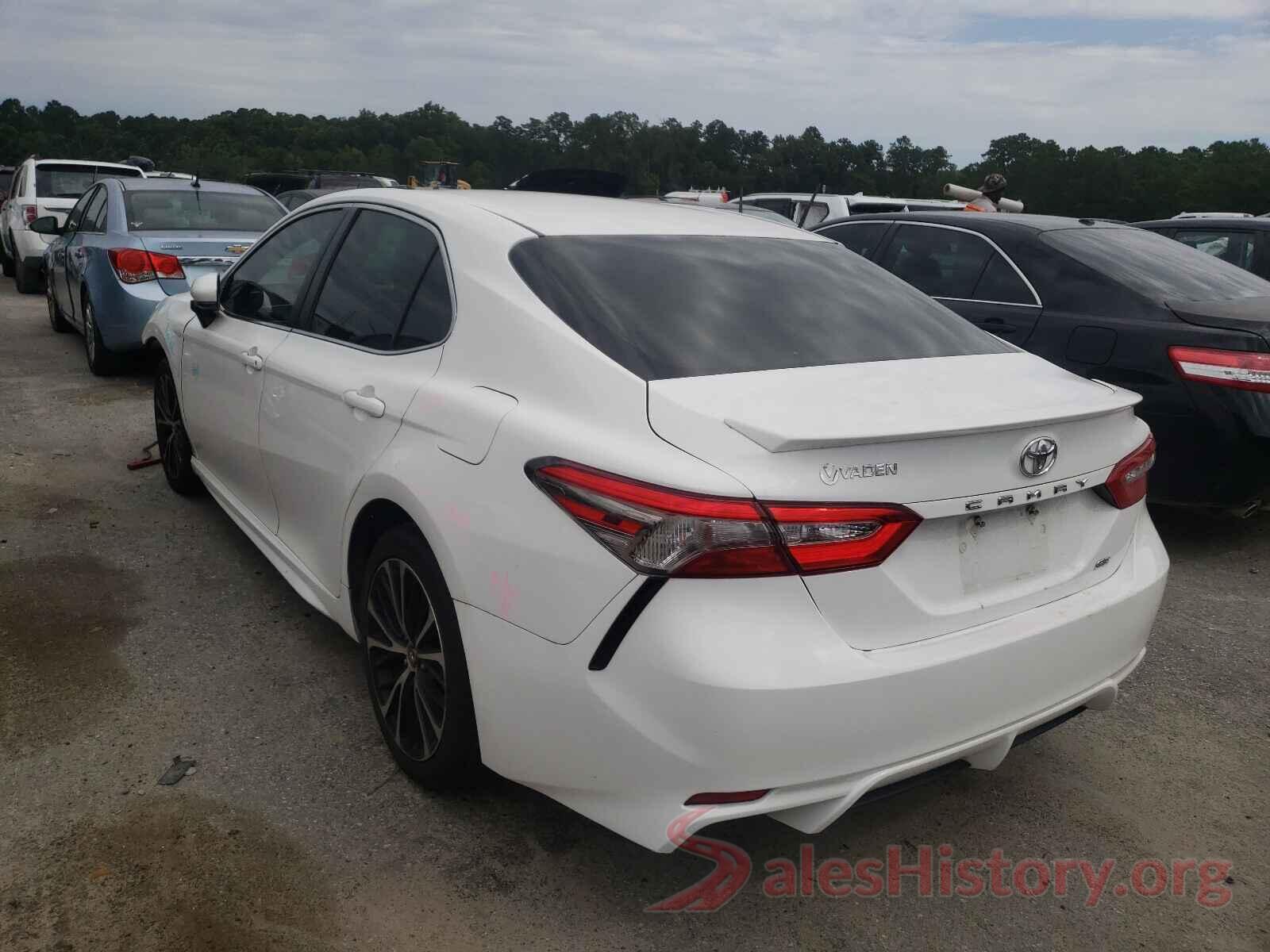 JTNB11HK5J3019463 2018 TOYOTA CAMRY