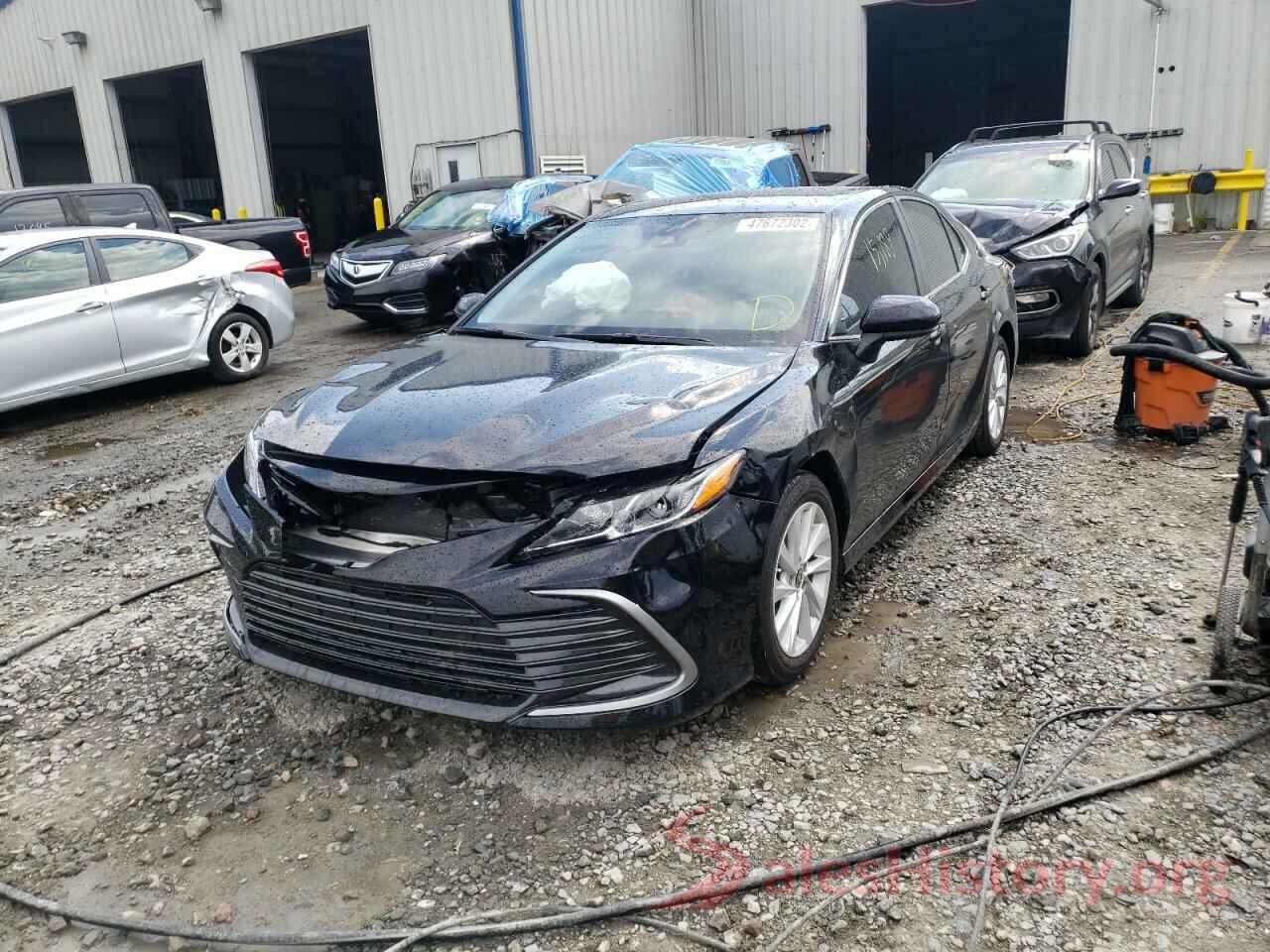 4T1C11AK7NU651718 2022 TOYOTA CAMRY