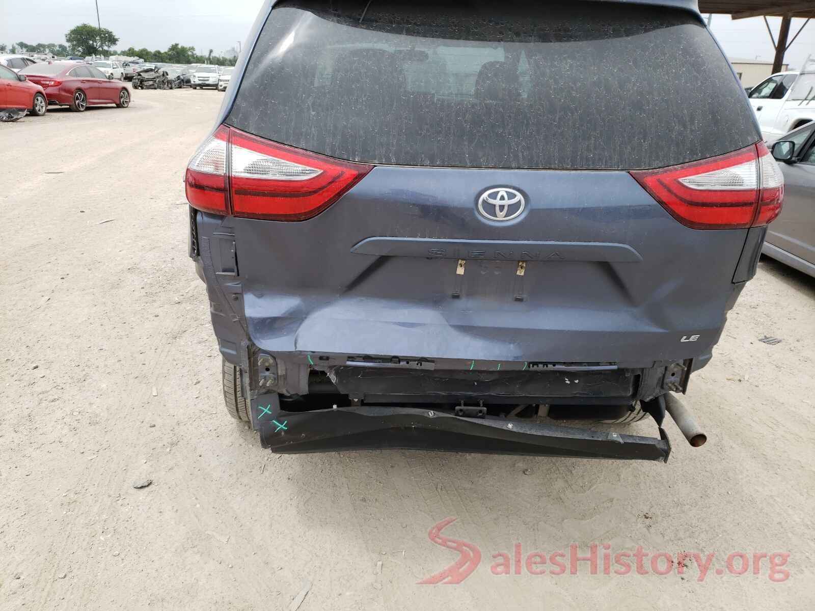 5TDKZ3DC9HS864882 2017 TOYOTA SIENNA