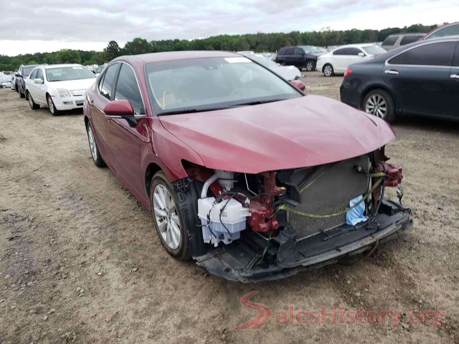 4T1B11HK2JU642047 2018 TOYOTA CAMRY