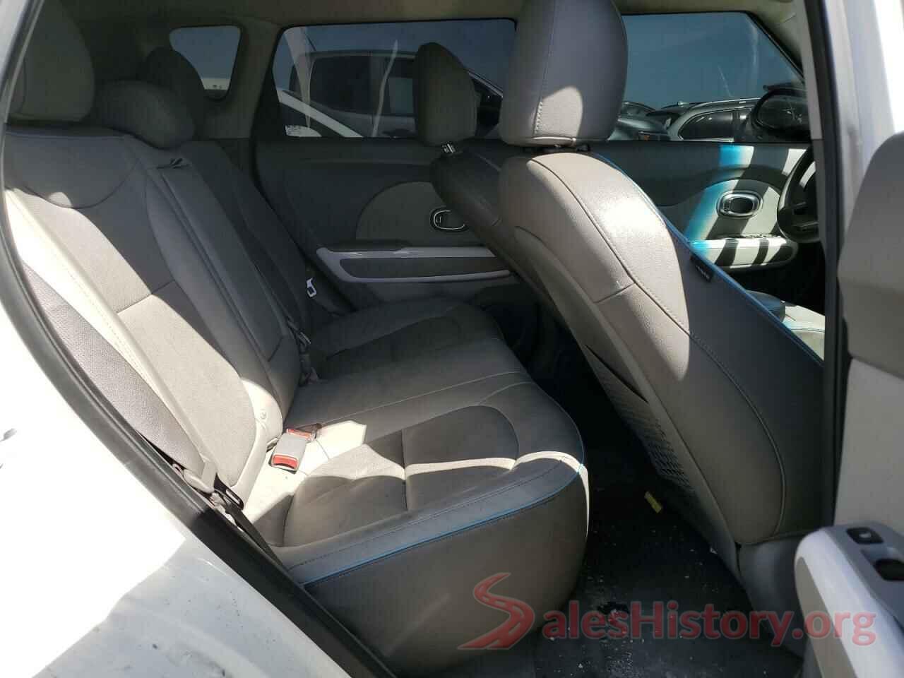 KNDJX3AE0K7037510 2019 KIA SOUL