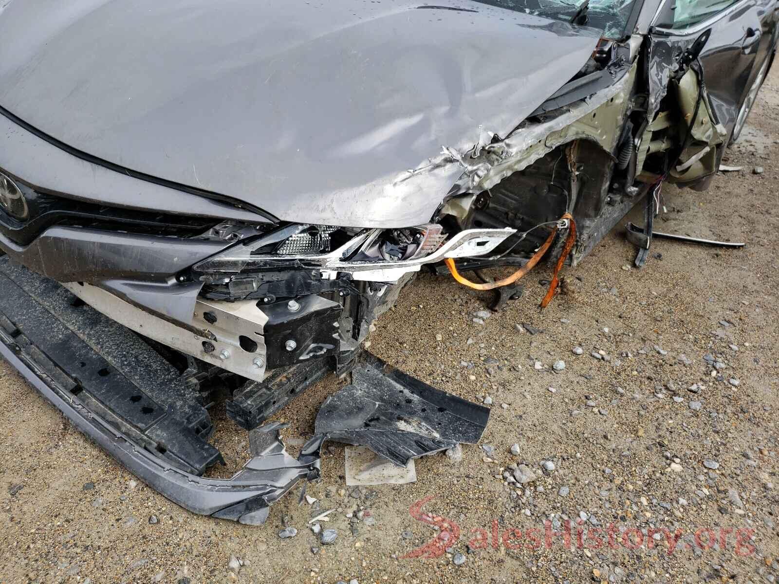 4T1B11HK7JU541568 2018 TOYOTA CAMRY