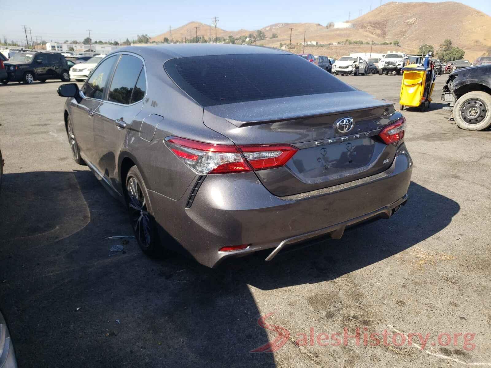 4T1B11HK7JU138304 2018 TOYOTA CAMRY