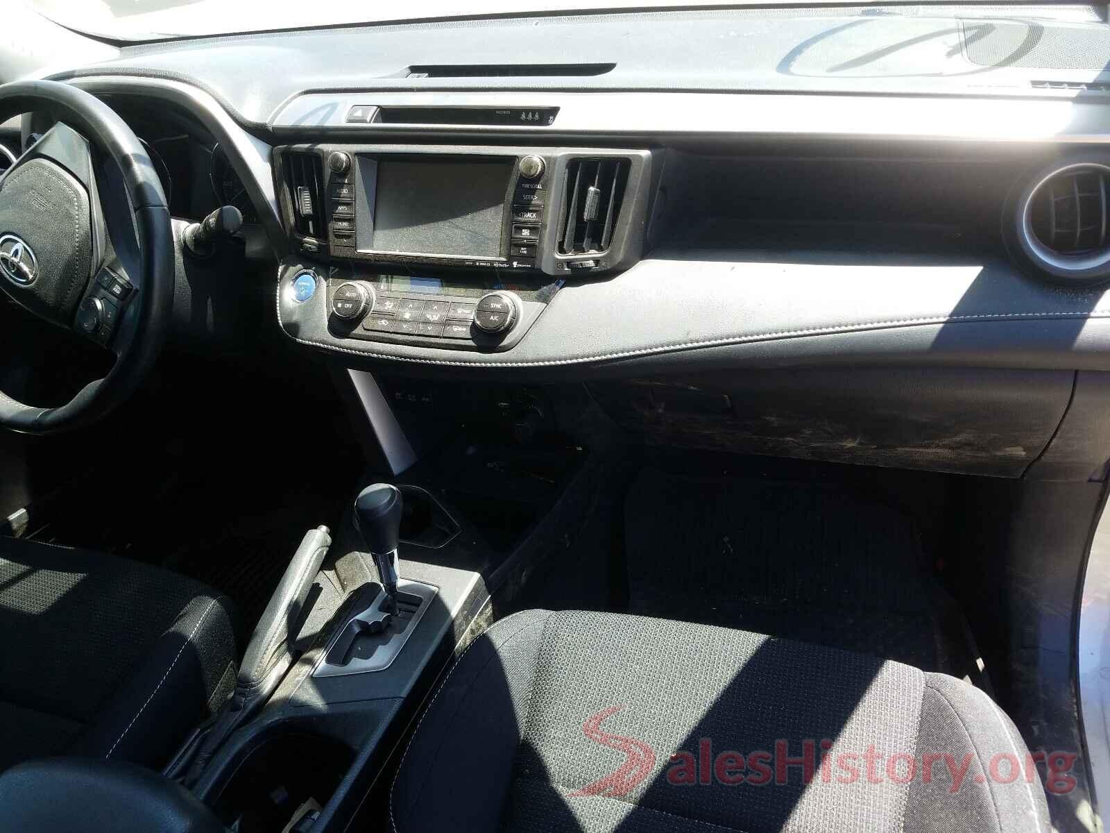 JTMRJREV1HD136655 2017 TOYOTA RAV4