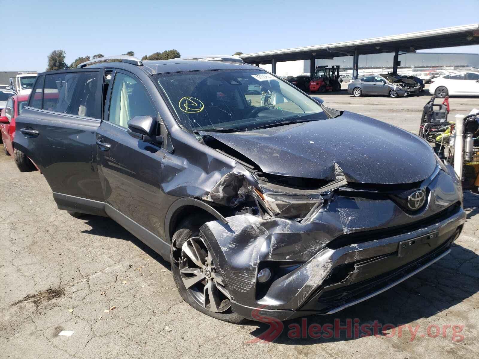 JTMWFREV1JD129635 2018 TOYOTA RAV4