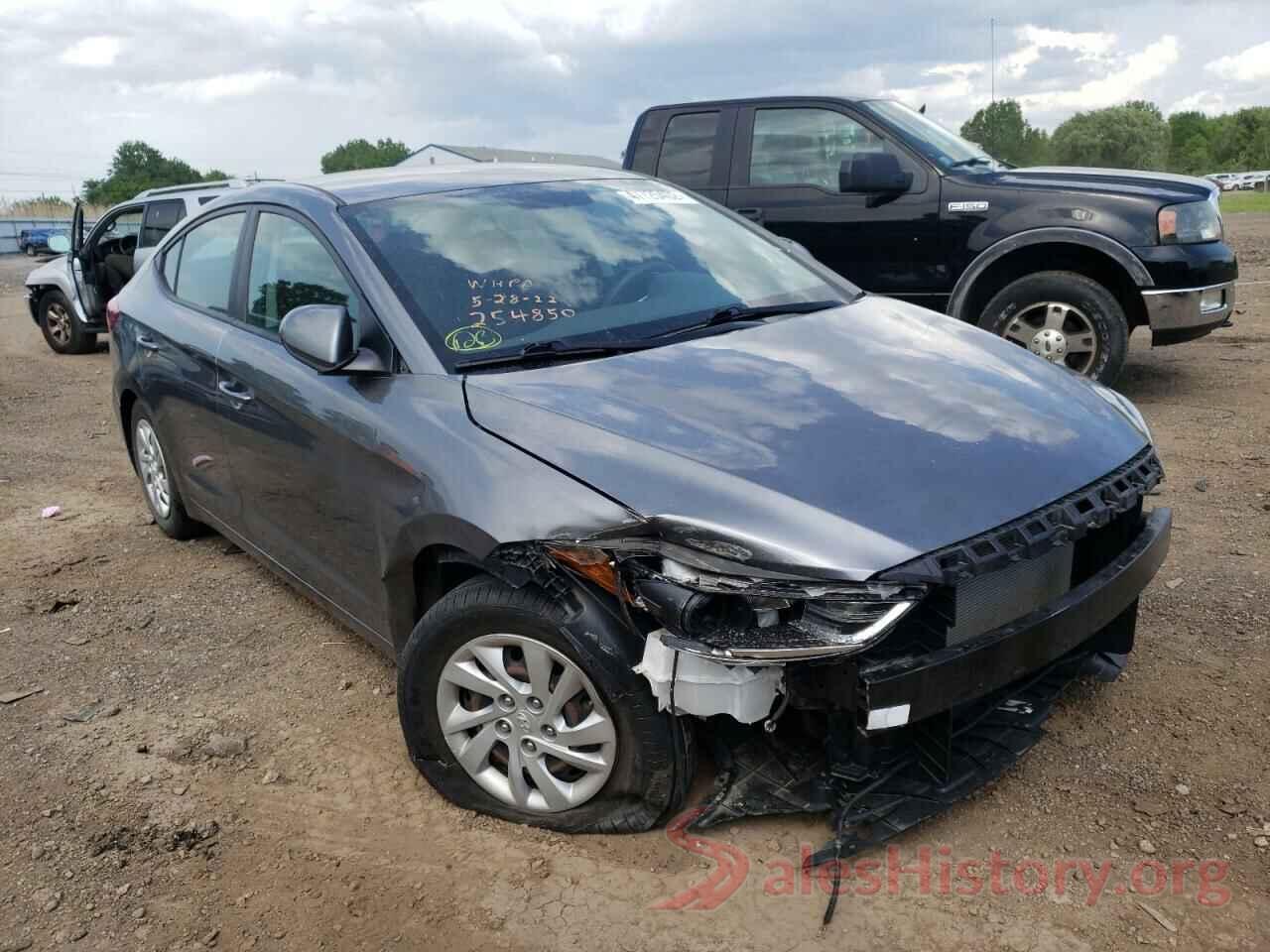 5NPD74LF9JH388841 2018 HYUNDAI ELANTRA