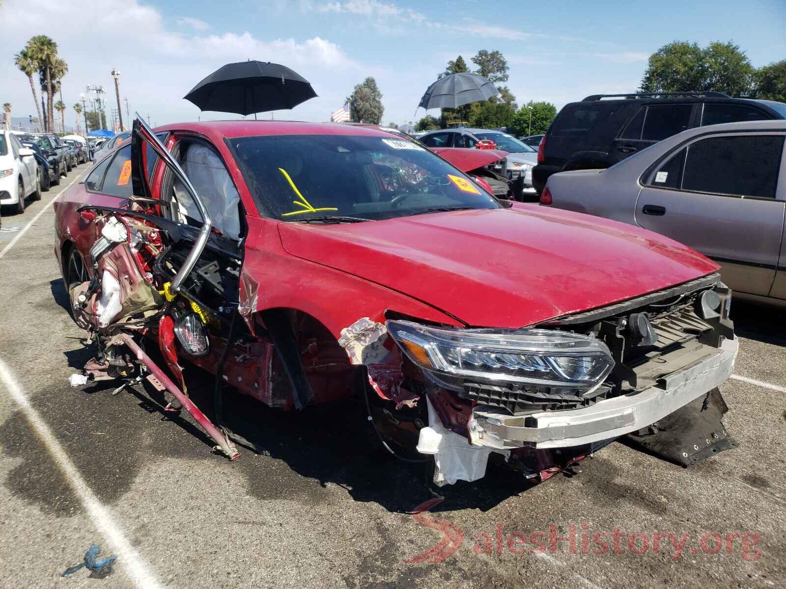 1HGCV1F36JA033216 2018 HONDA ACCORD