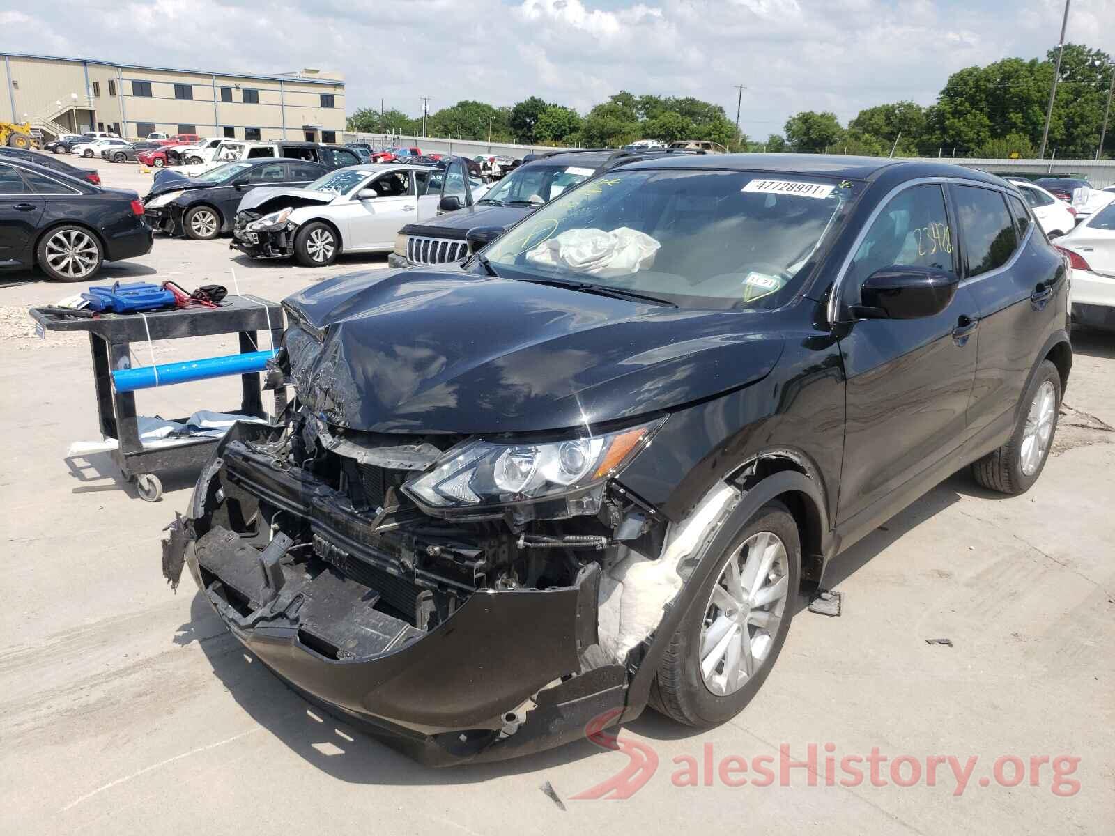 JN1BJ1CP4JW162607 2018 NISSAN ROGUE