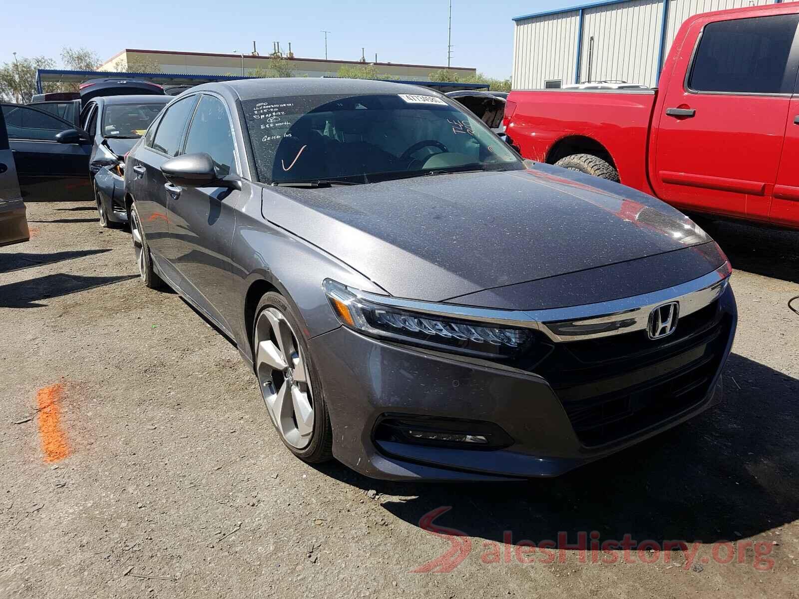 1HGCV1F95JA100215 2018 HONDA ACCORD