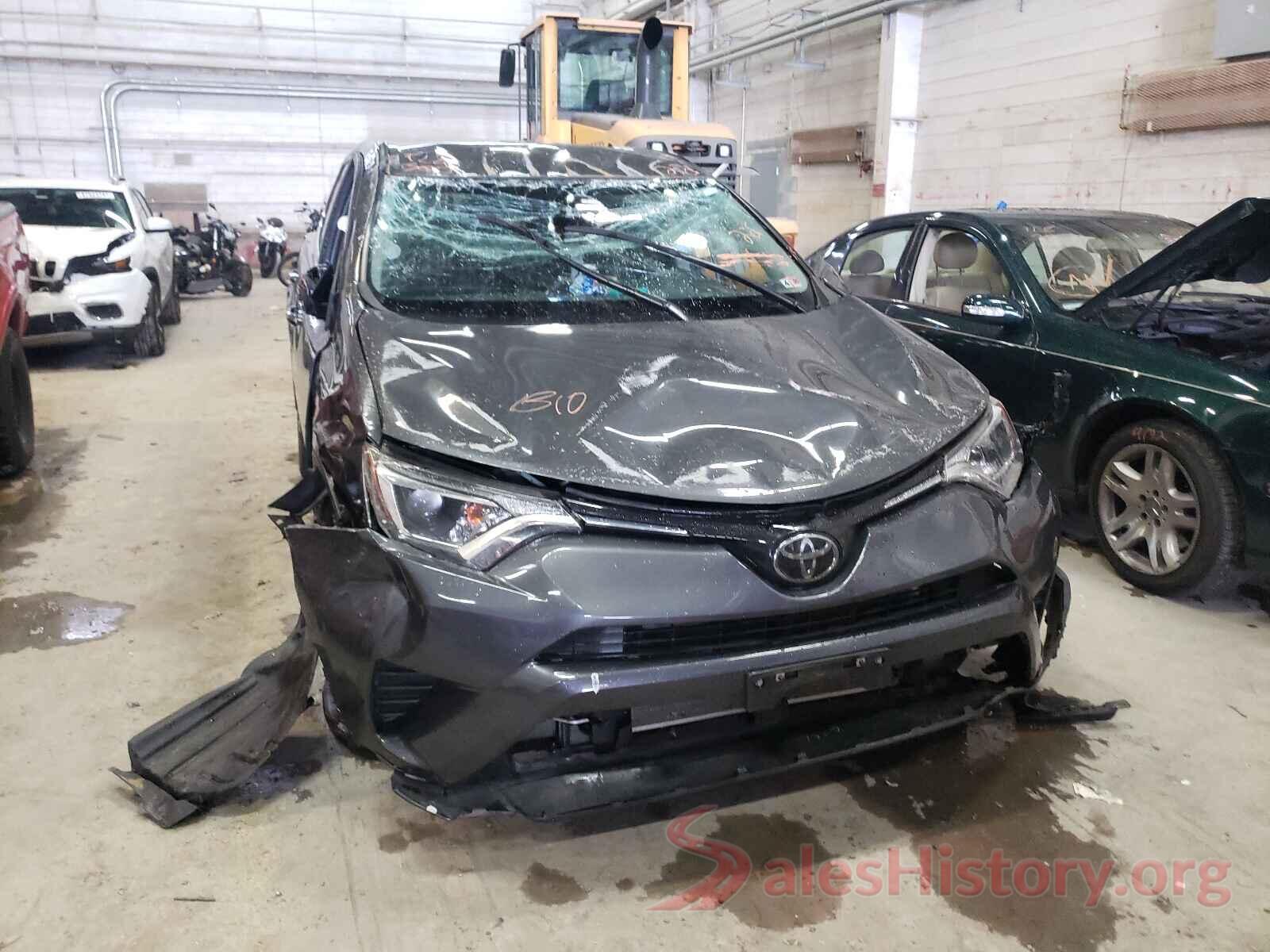 JTMBFREV9JJ201181 2018 TOYOTA RAV4