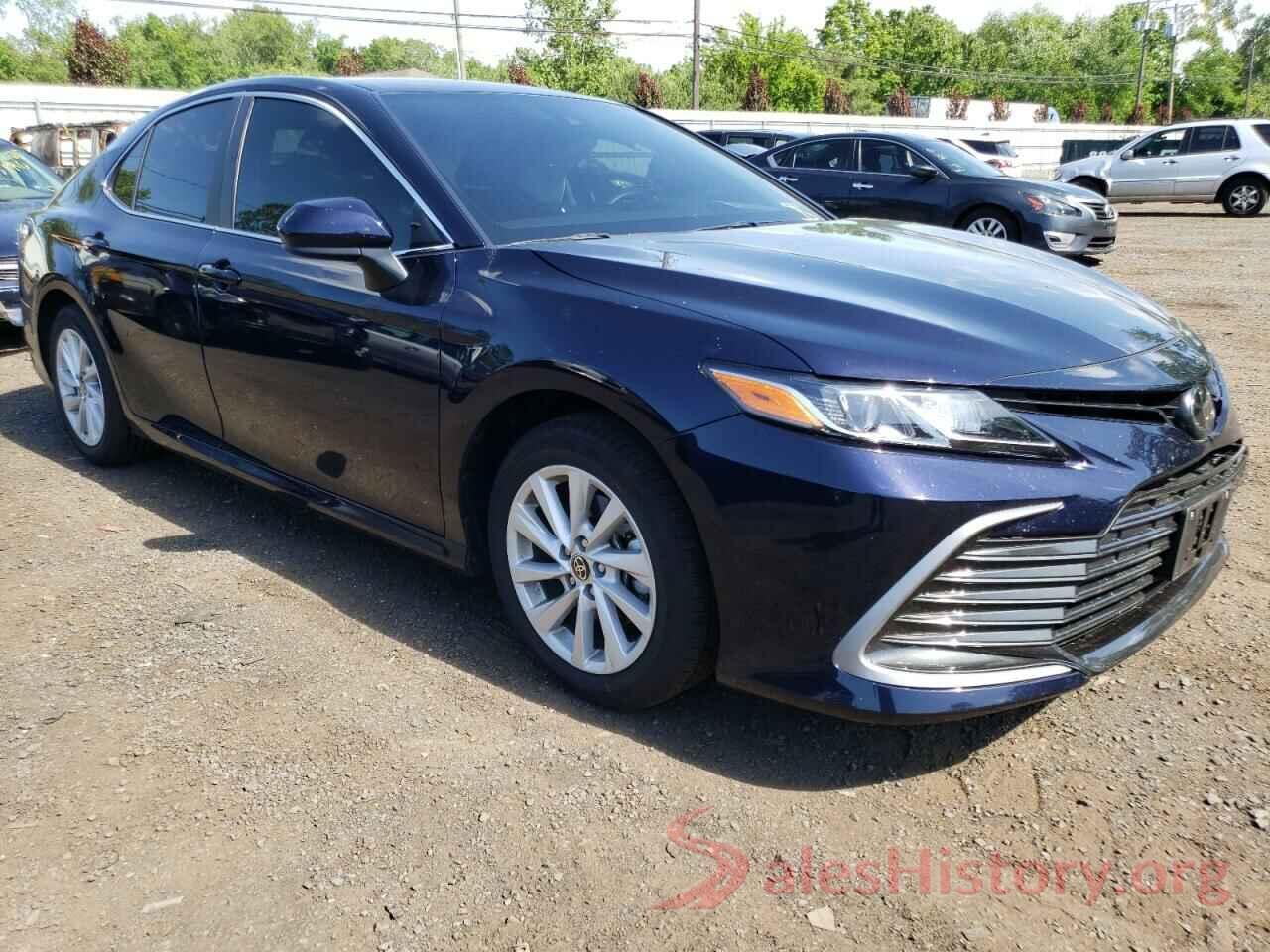 4T1C11BKXNU053766 2022 TOYOTA CAMRY