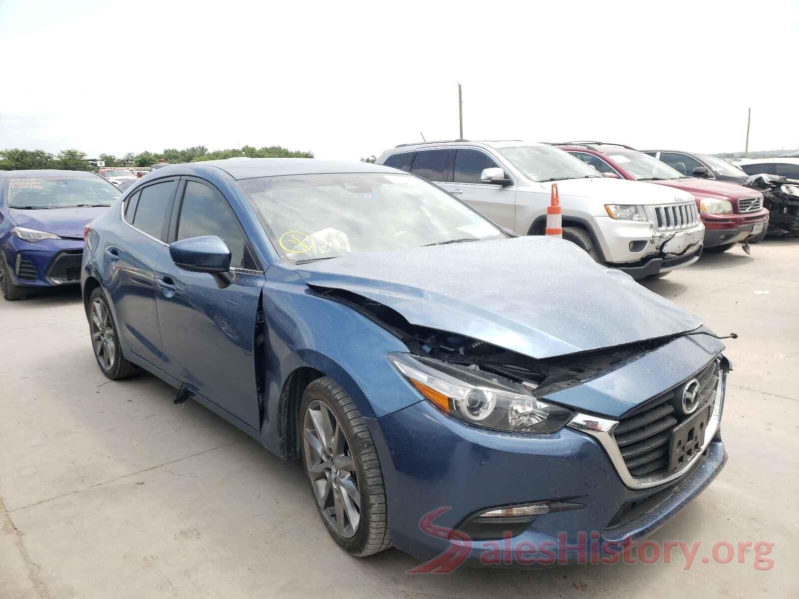 3MZBN1V32JM231772 2018 MAZDA 3