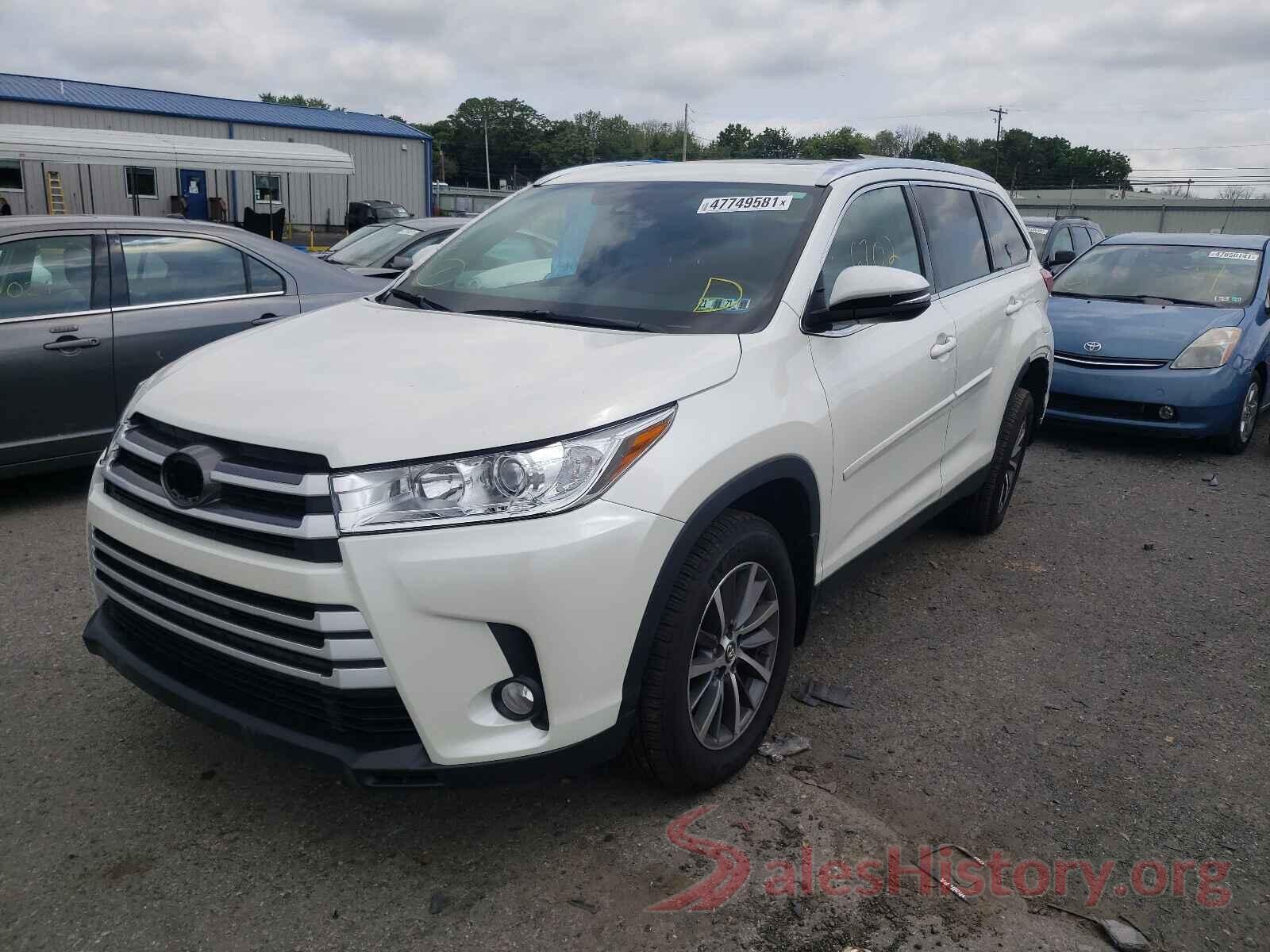 5TDJZRFH3KS623642 2019 TOYOTA HIGHLANDER