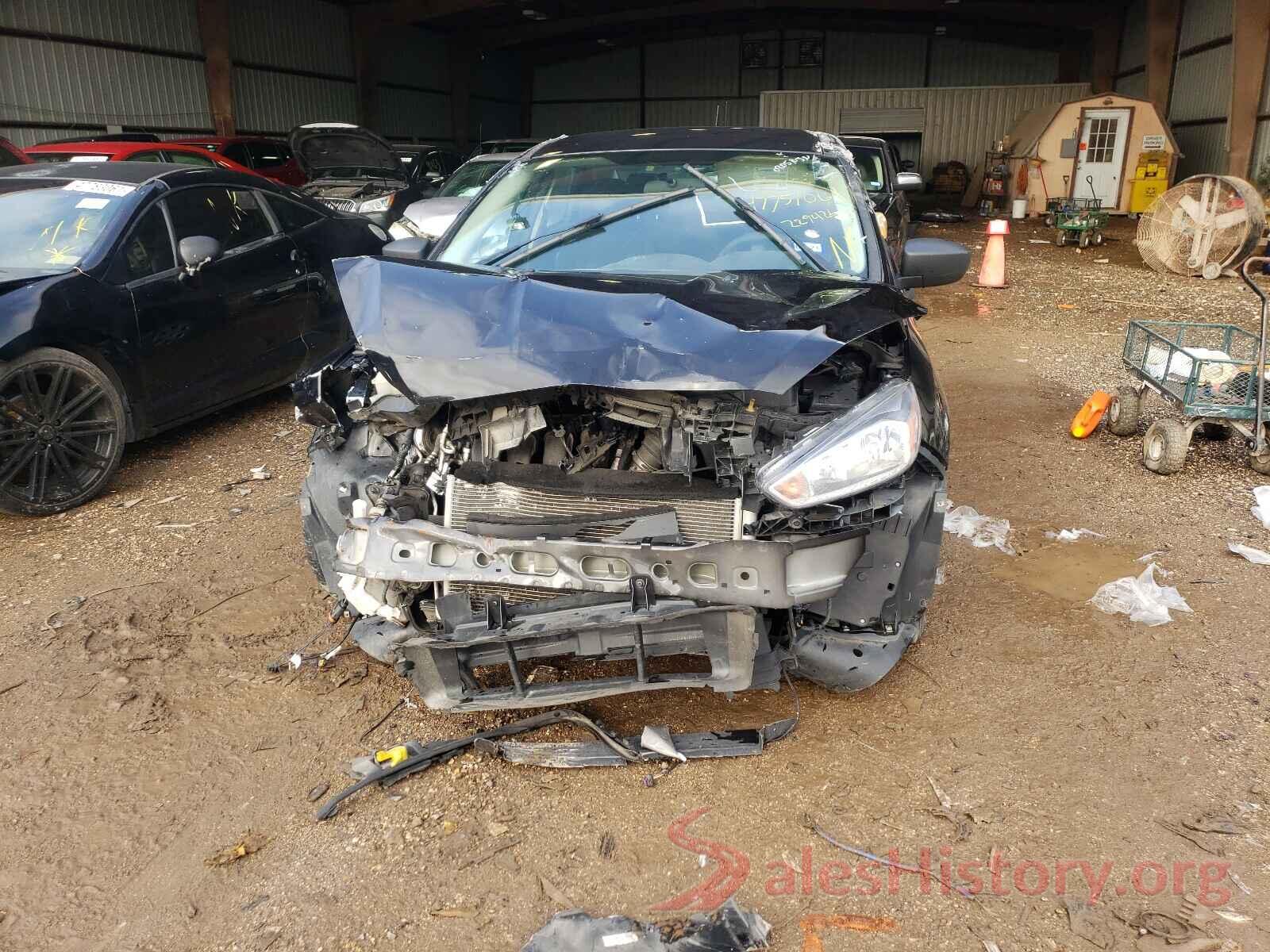 1FADP3E26JL229426 2018 FORD FOCUS