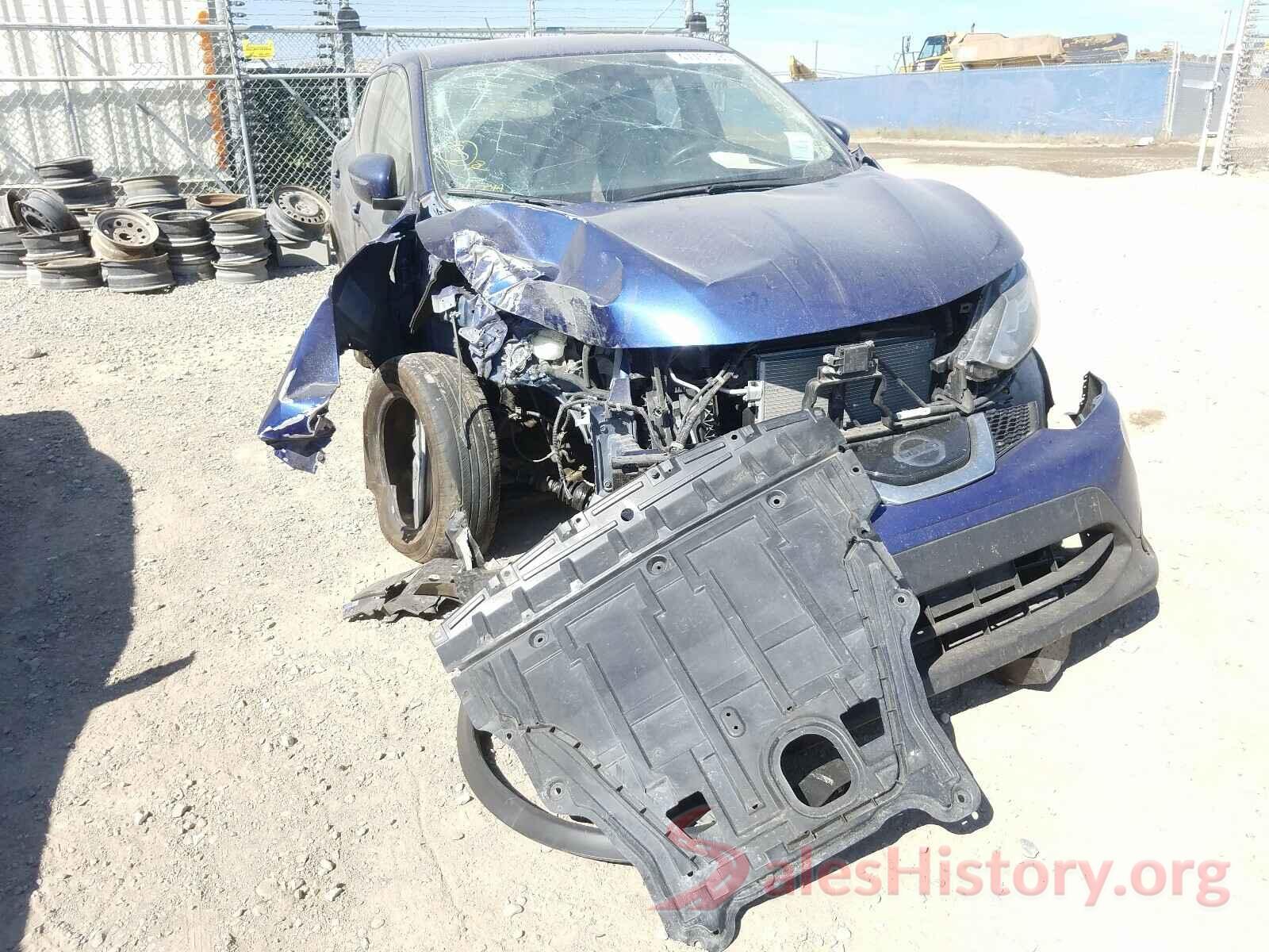 JN1BJ1CP2JW186582 2018 NISSAN ROGUE