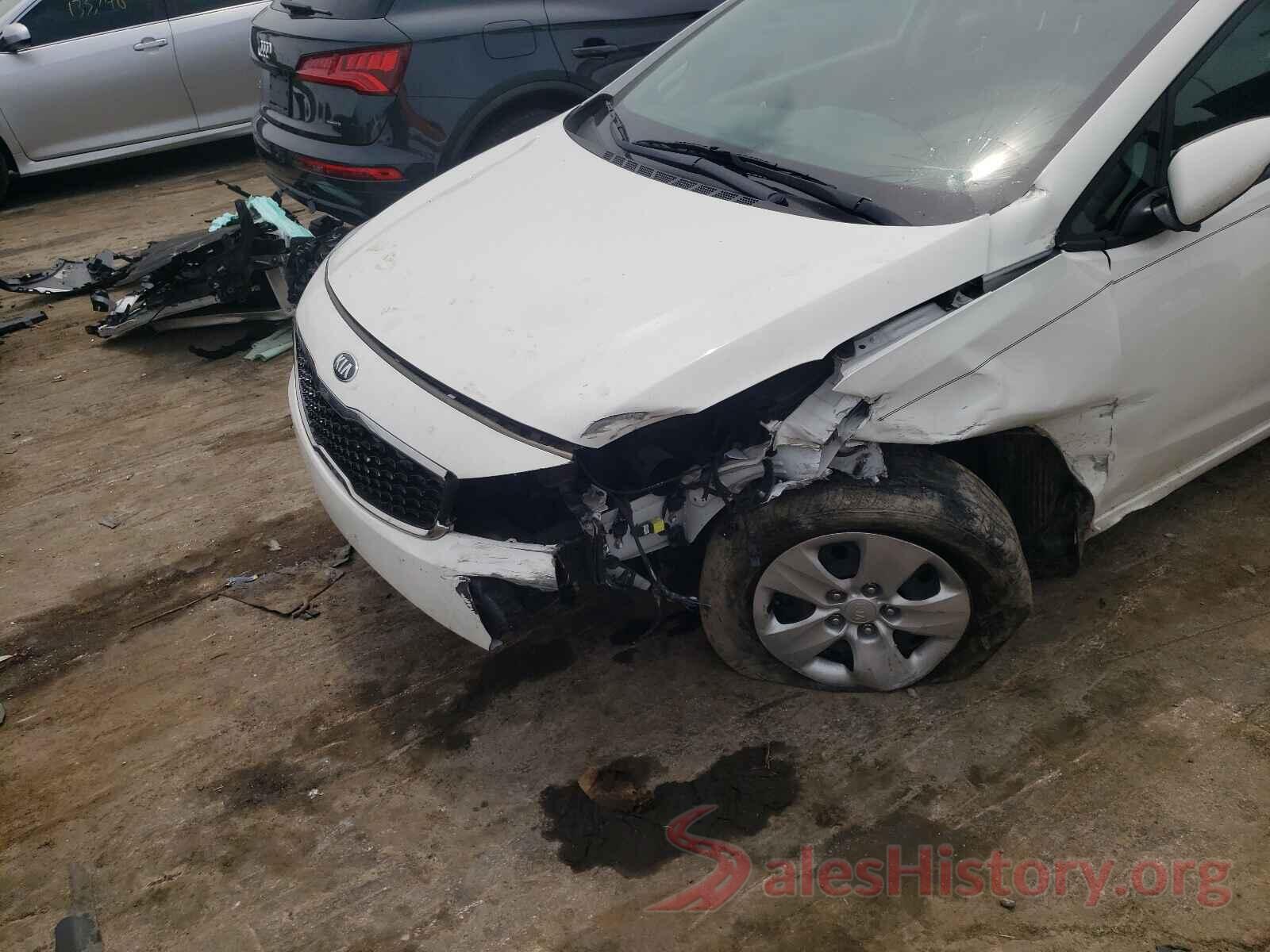 3KPFK4A75JE238328 2018 KIA FORTE